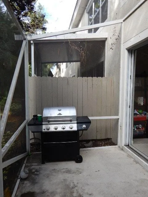 1035 WOODFIELD Road