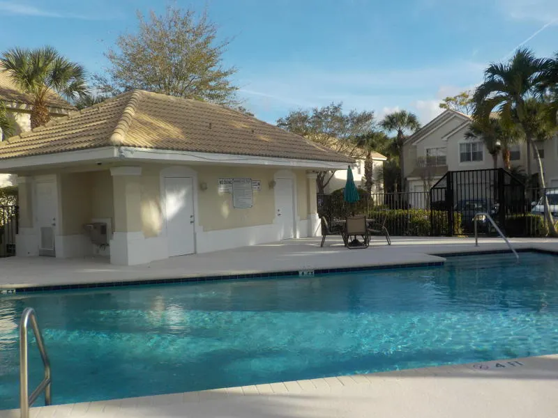 1035 WOODFIELD Road