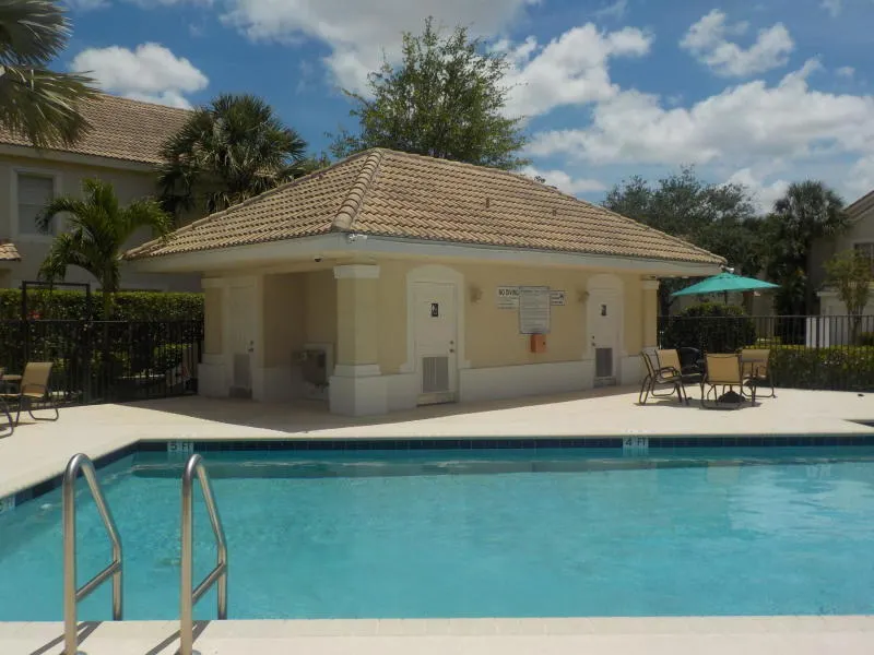 1035 WOODFIELD Road