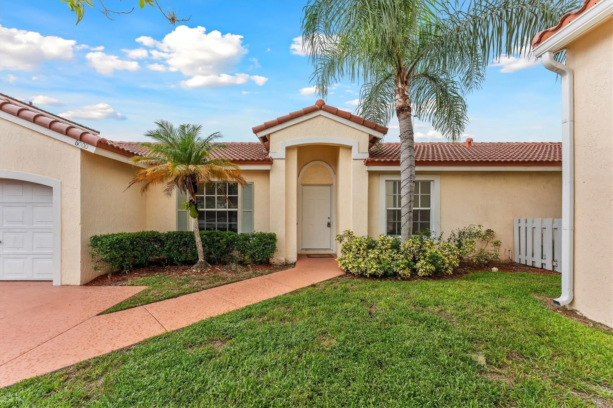 6000 NW 43RD Terrace