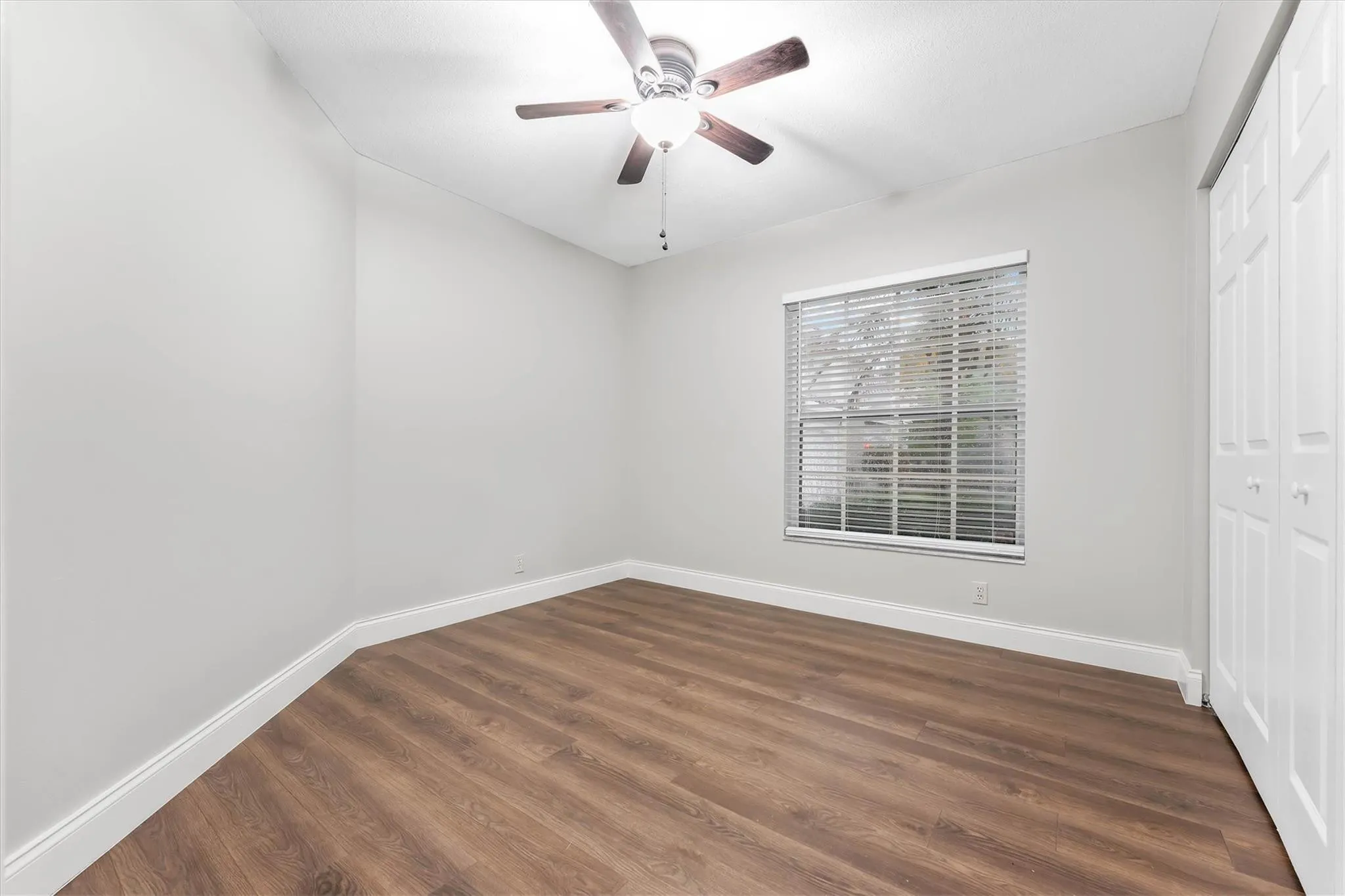 6000 NW 43RD Terrace