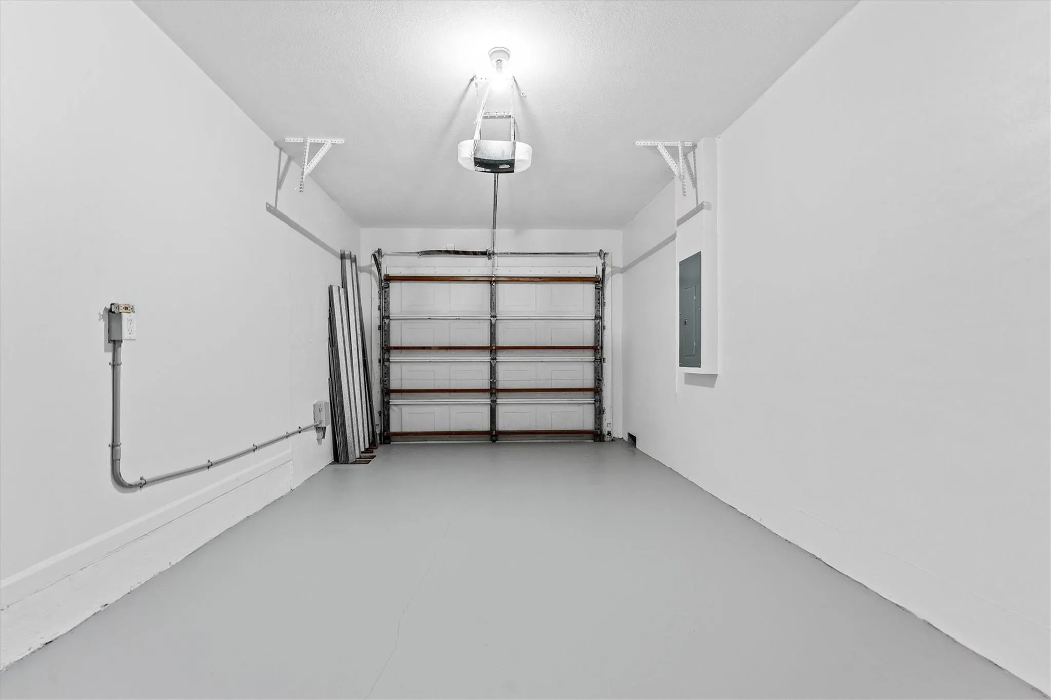 6000 NW 43RD Terrace