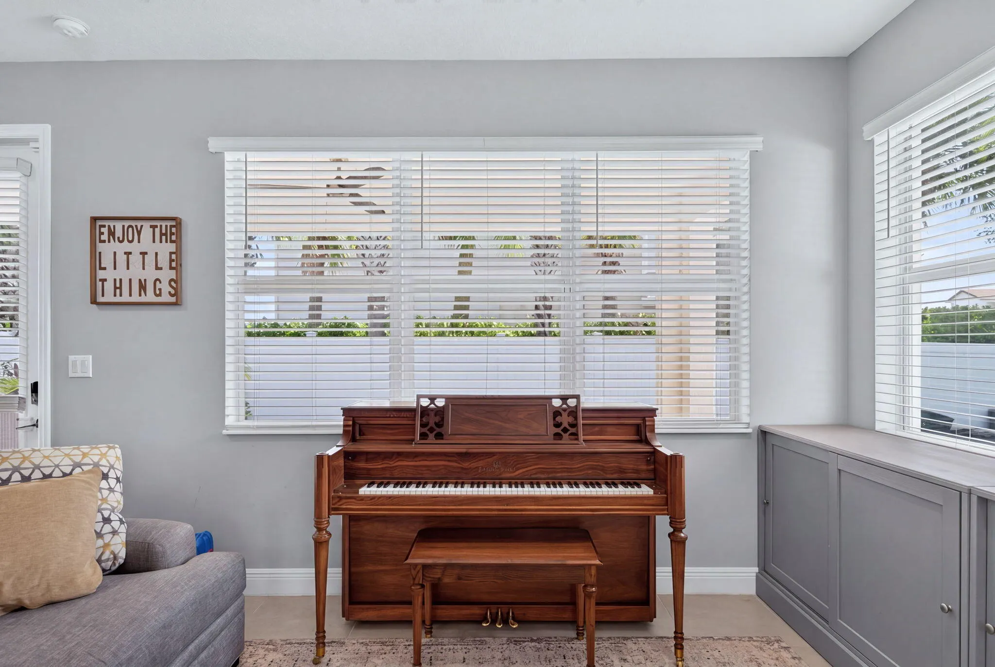 4080 Rosa Drive