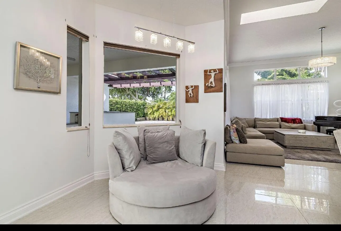 125 Pembroke Drive #125