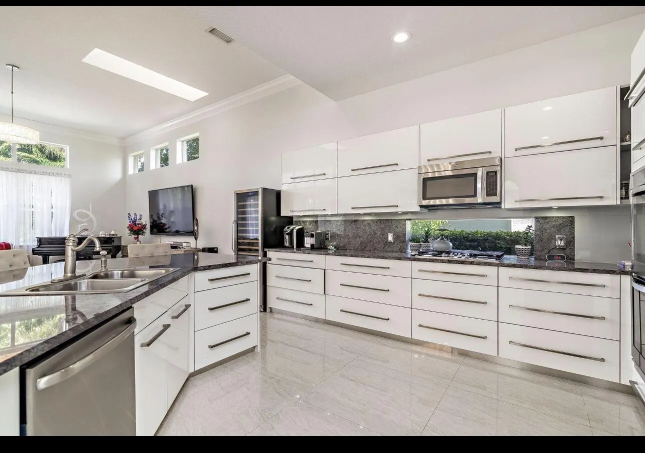 125 Pembroke Drive #125