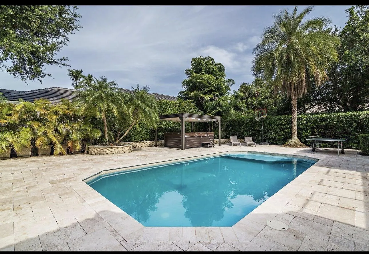 125 Pembroke Drive #125