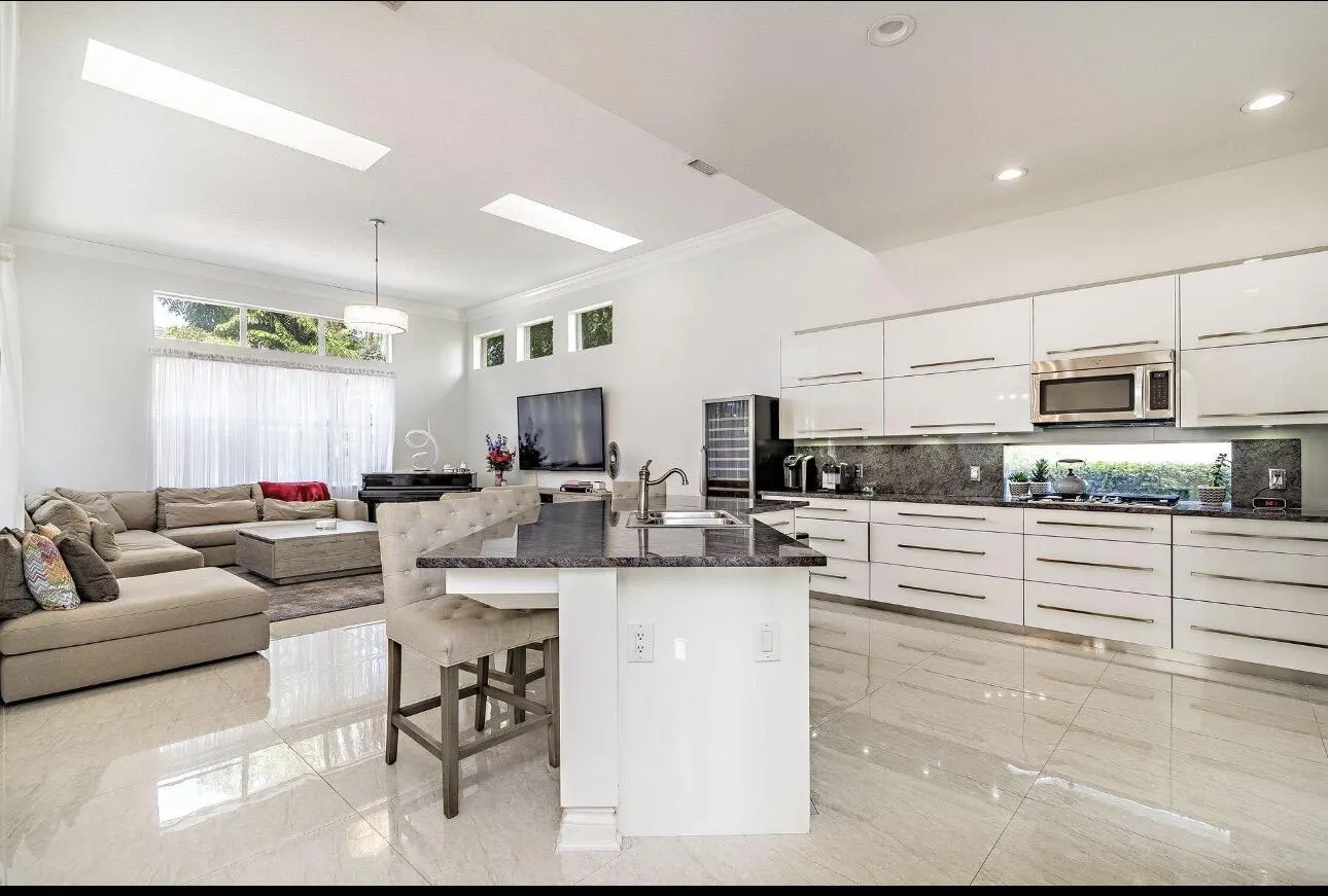 125 Pembroke Drive #125