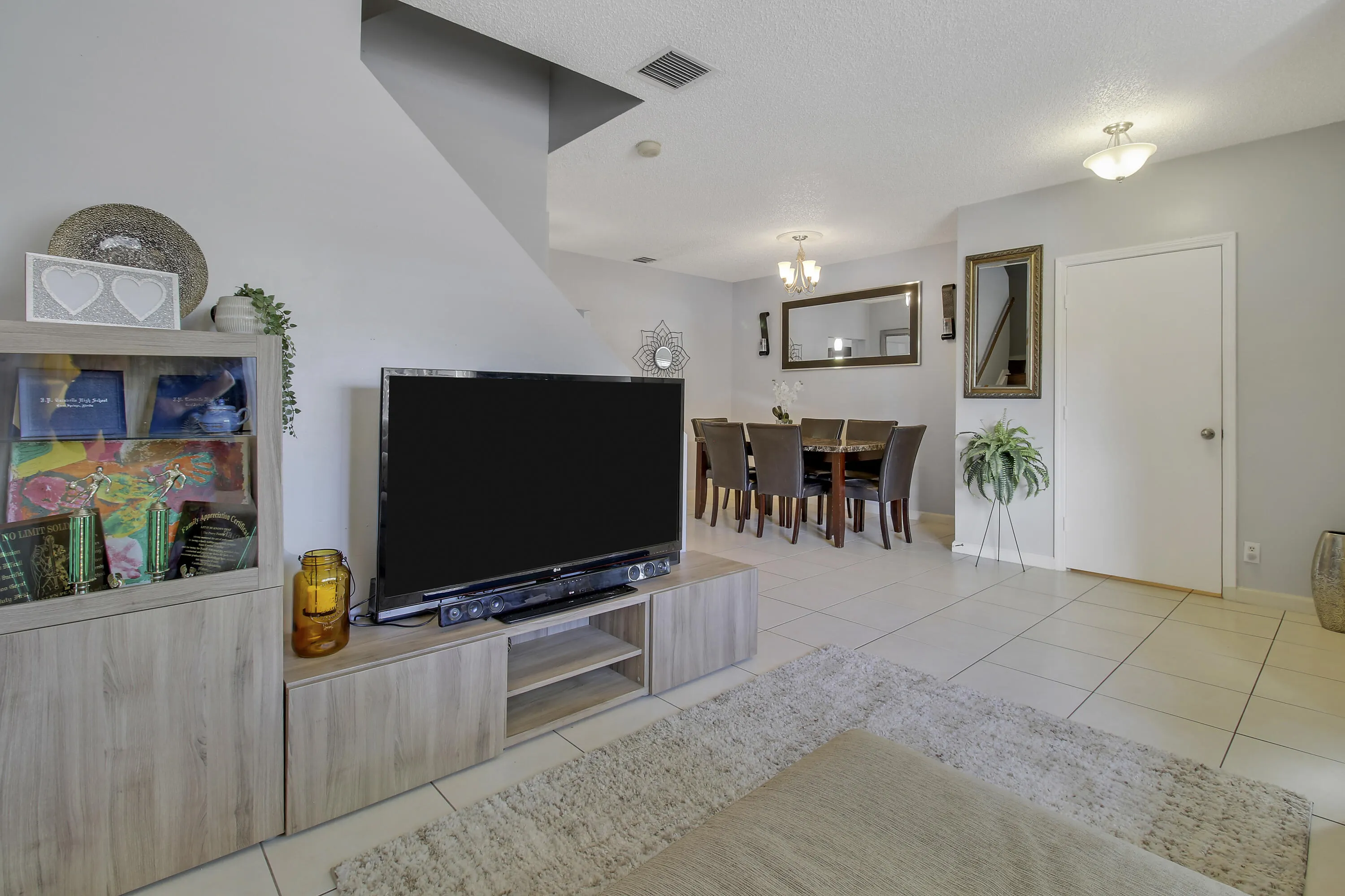 9561 Bradshaw Lane