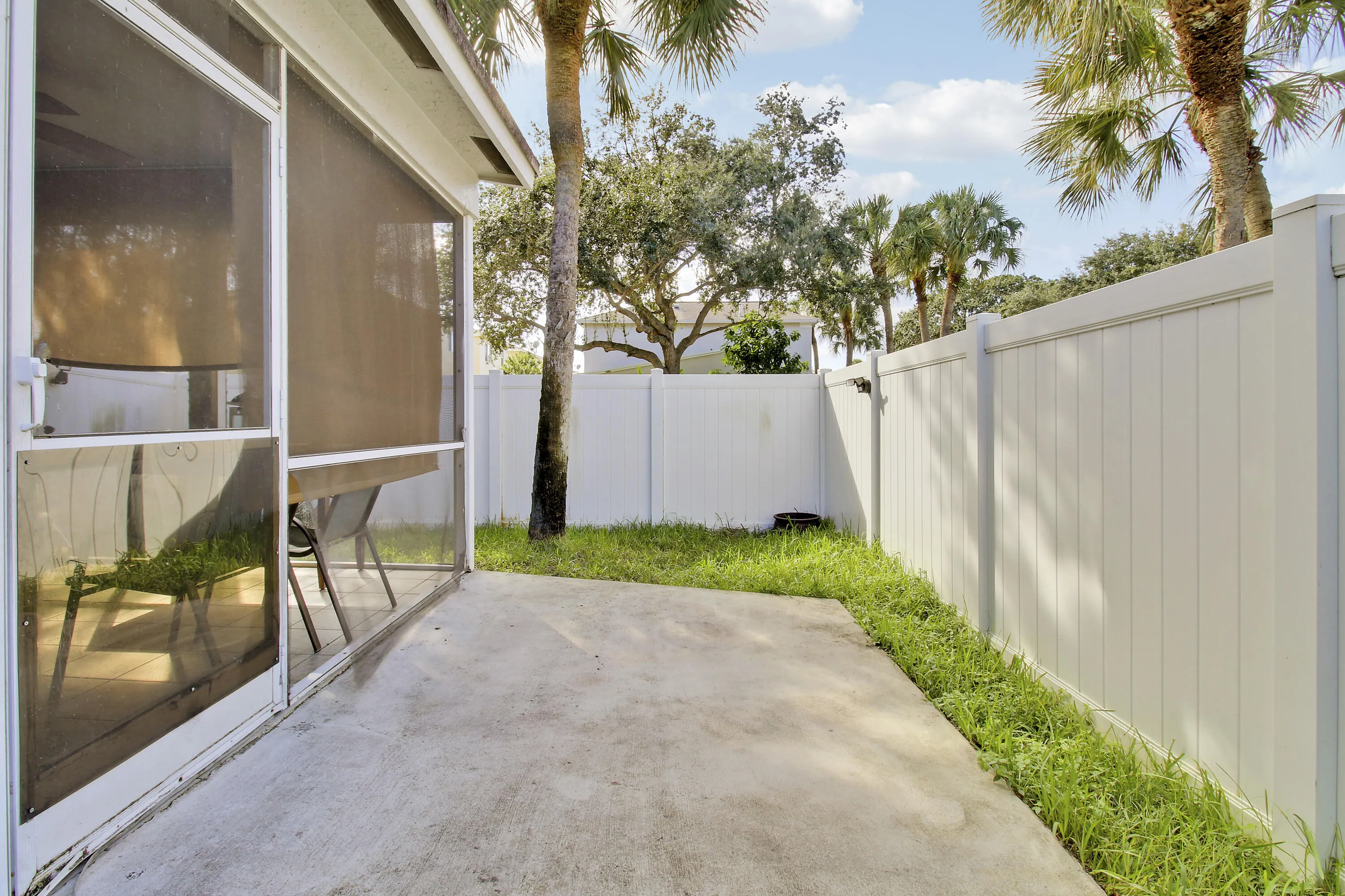 9561 Bradshaw Lane