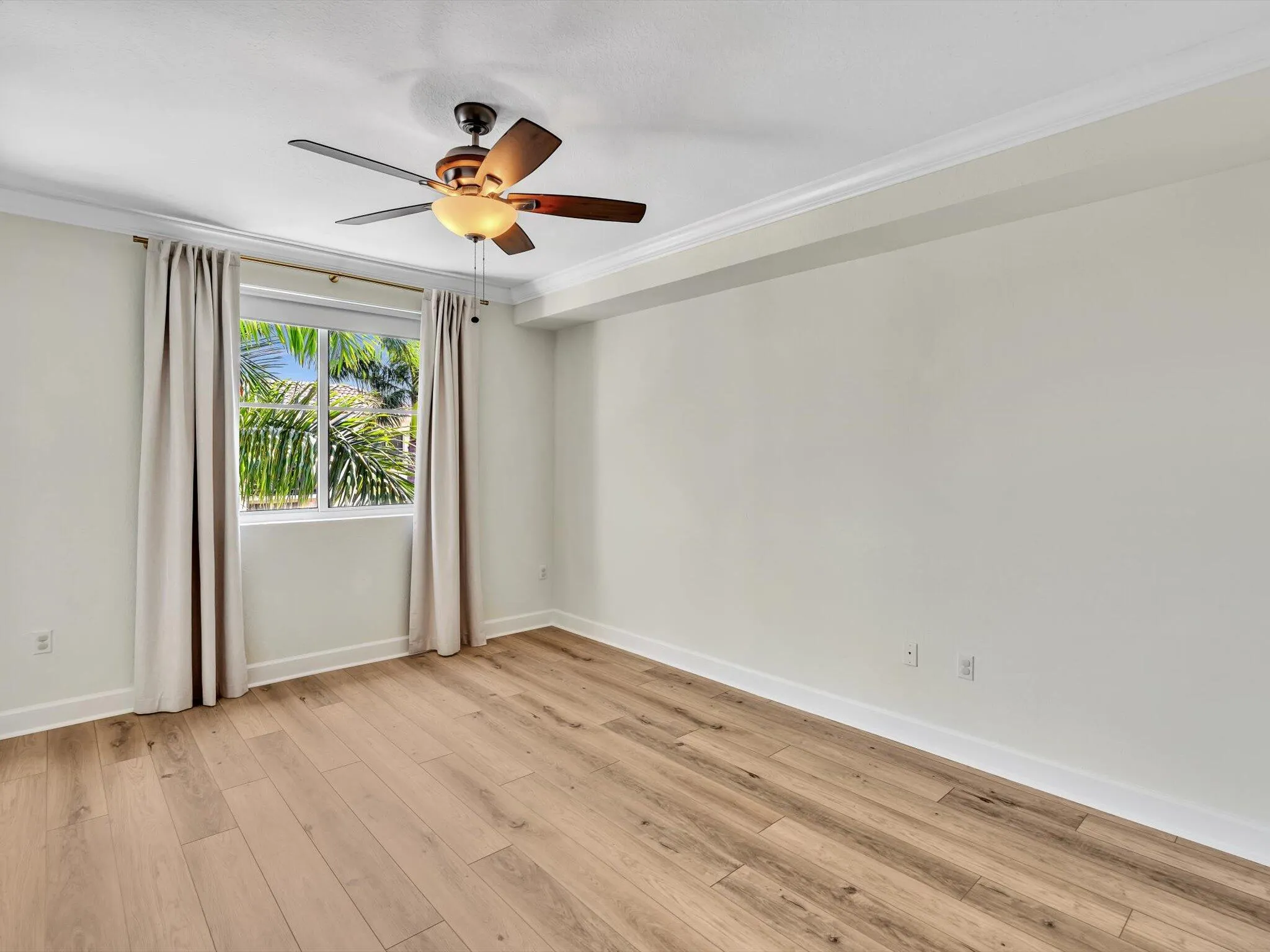1405 RENAISSANCE Way #405