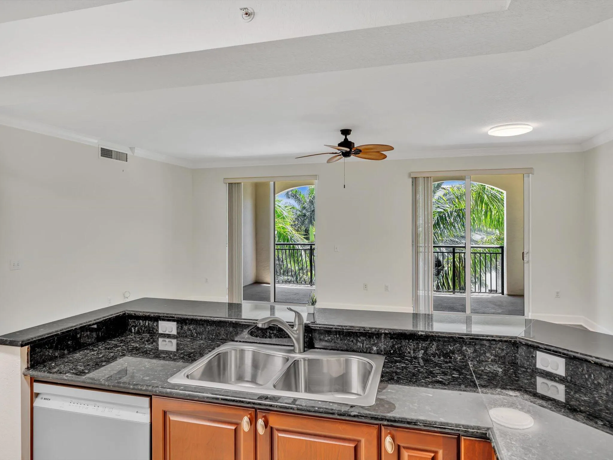 1405 RENAISSANCE Way #405