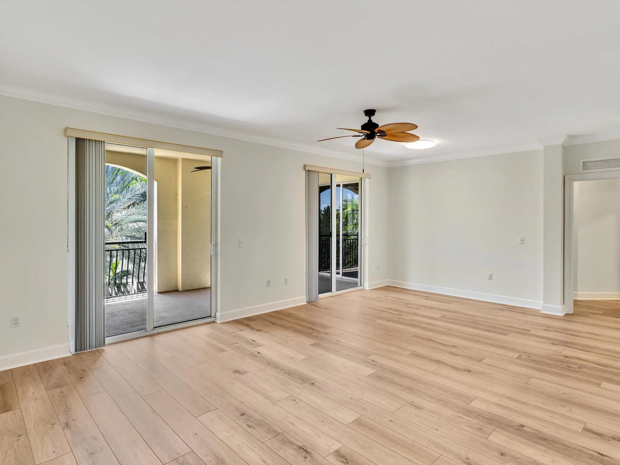1405 RENAISSANCE Way #405
