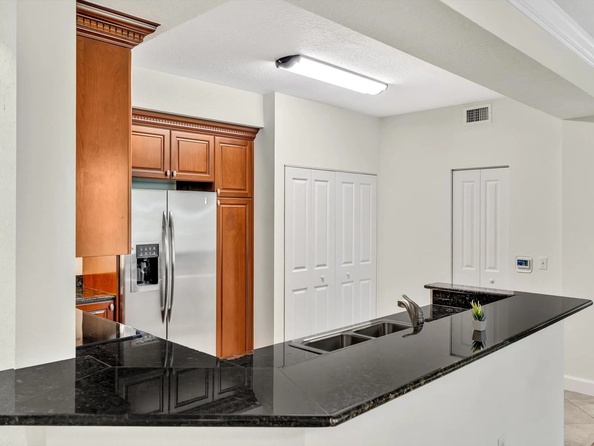 1405 RENAISSANCE Way #405