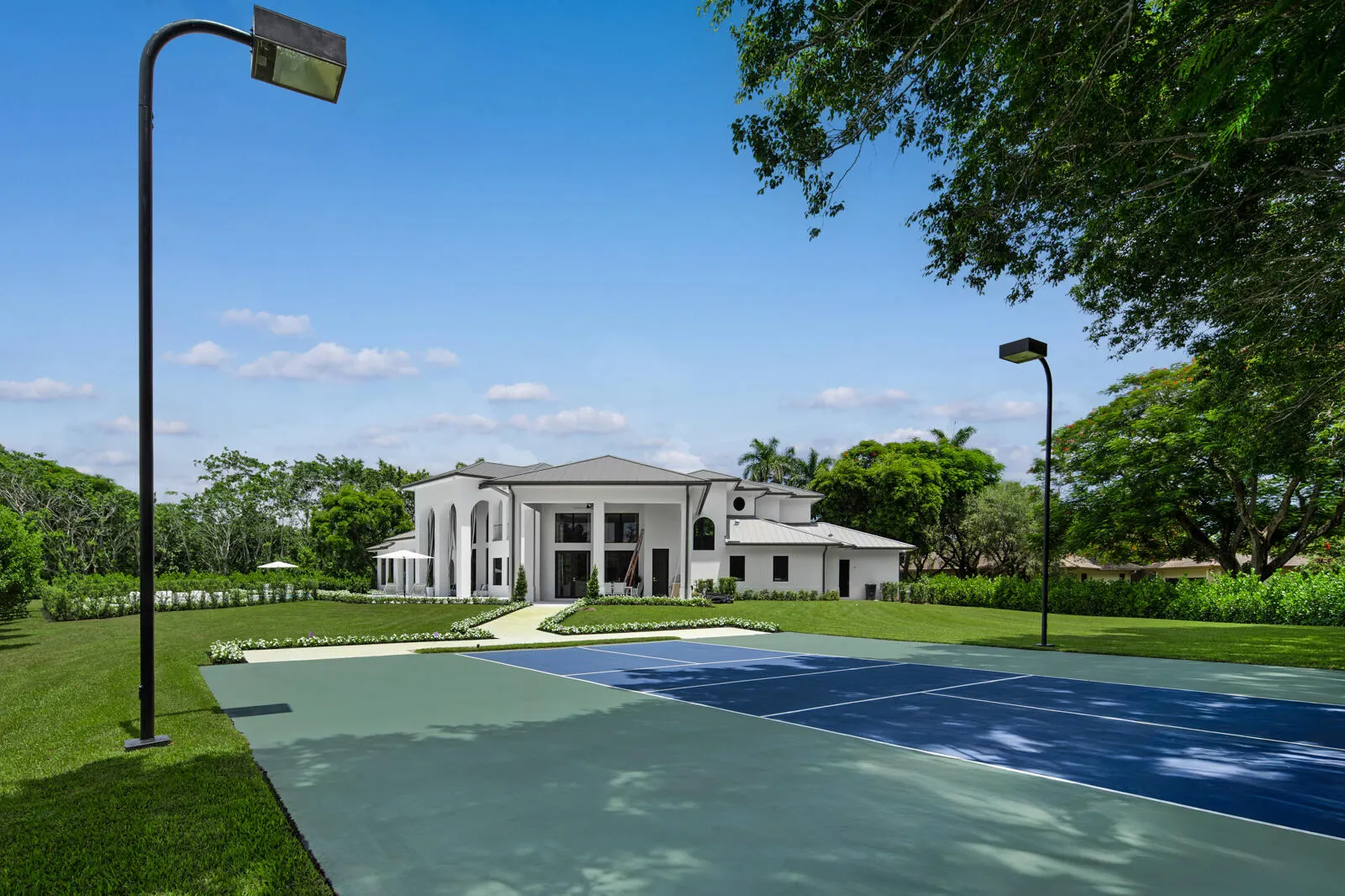 18283 DAYBREAK Drive
