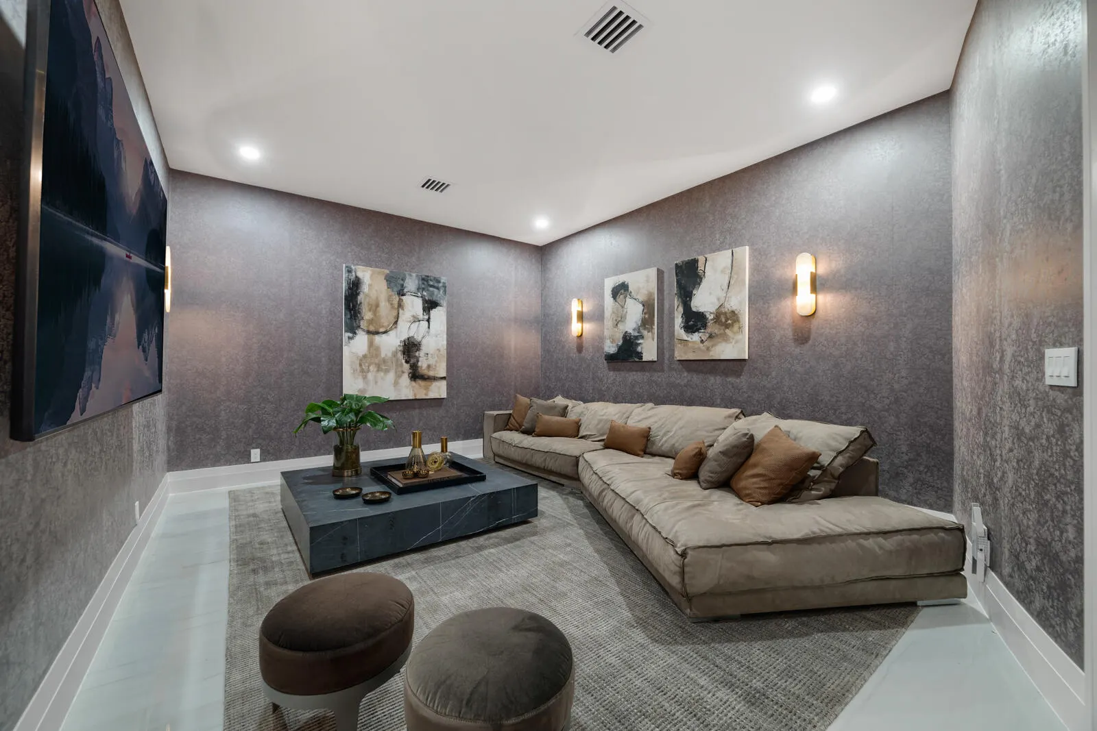 18283 DAYBREAK Drive