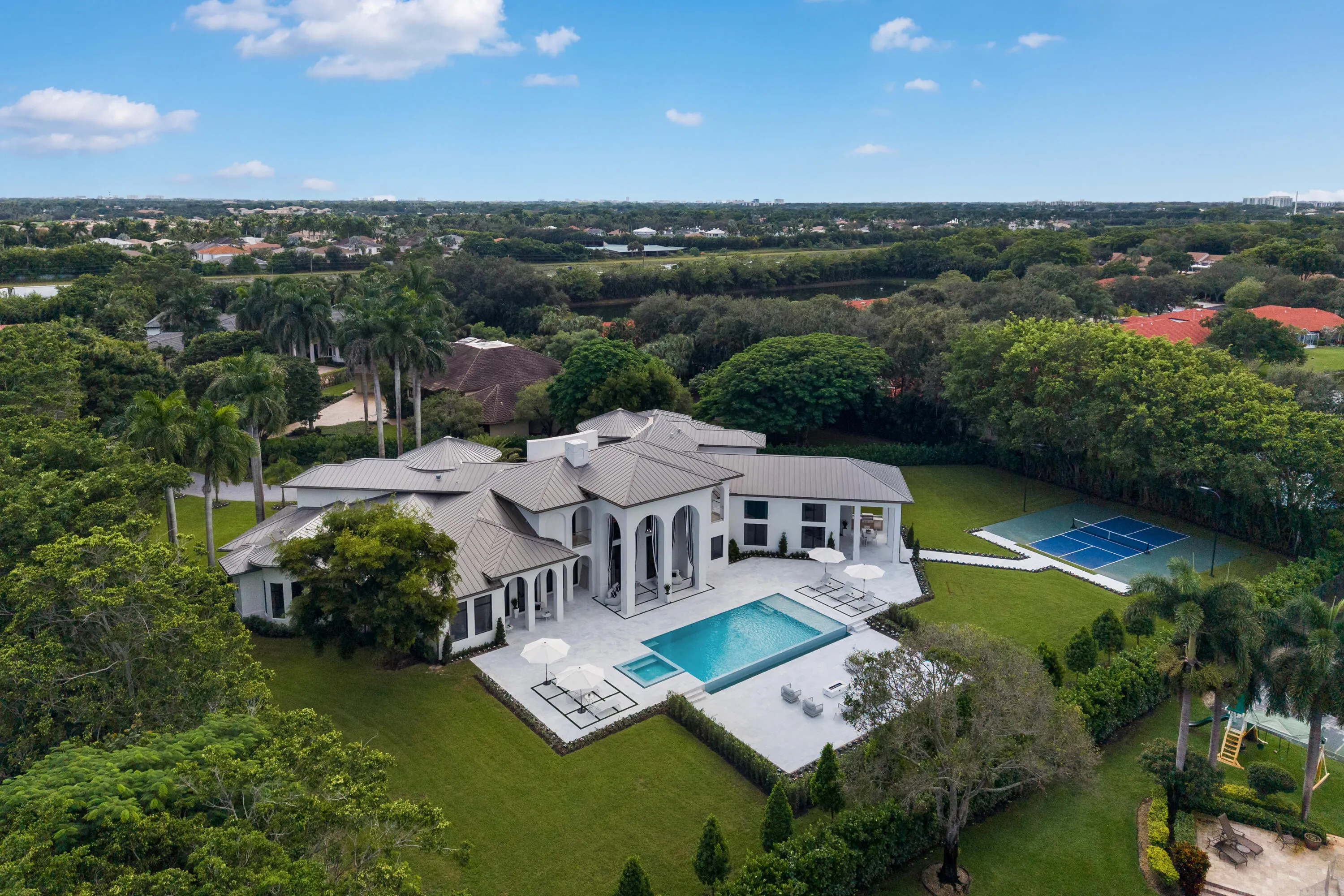 18283 DAYBREAK Drive