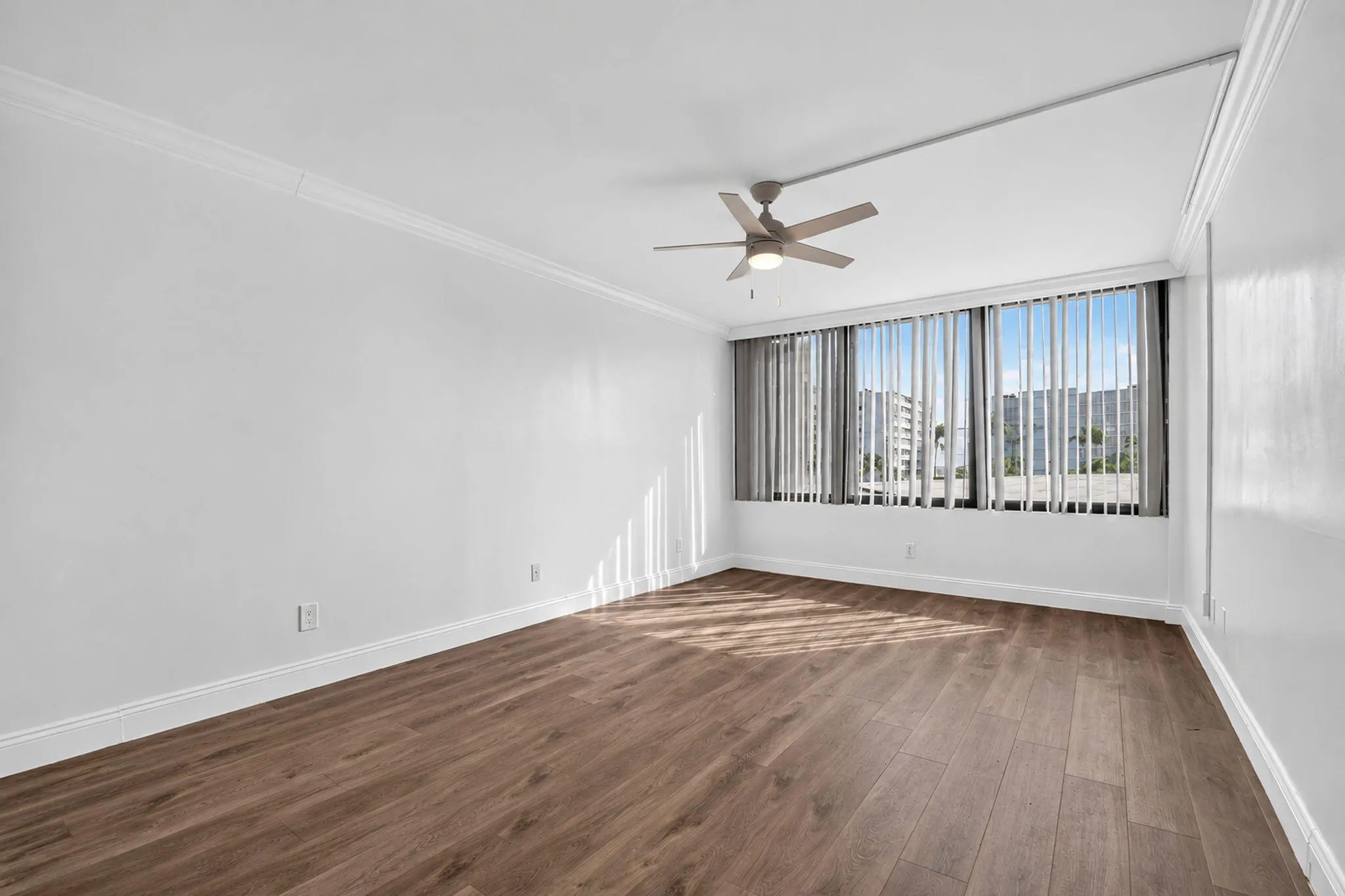3589 S OCEAN Boulevard #303