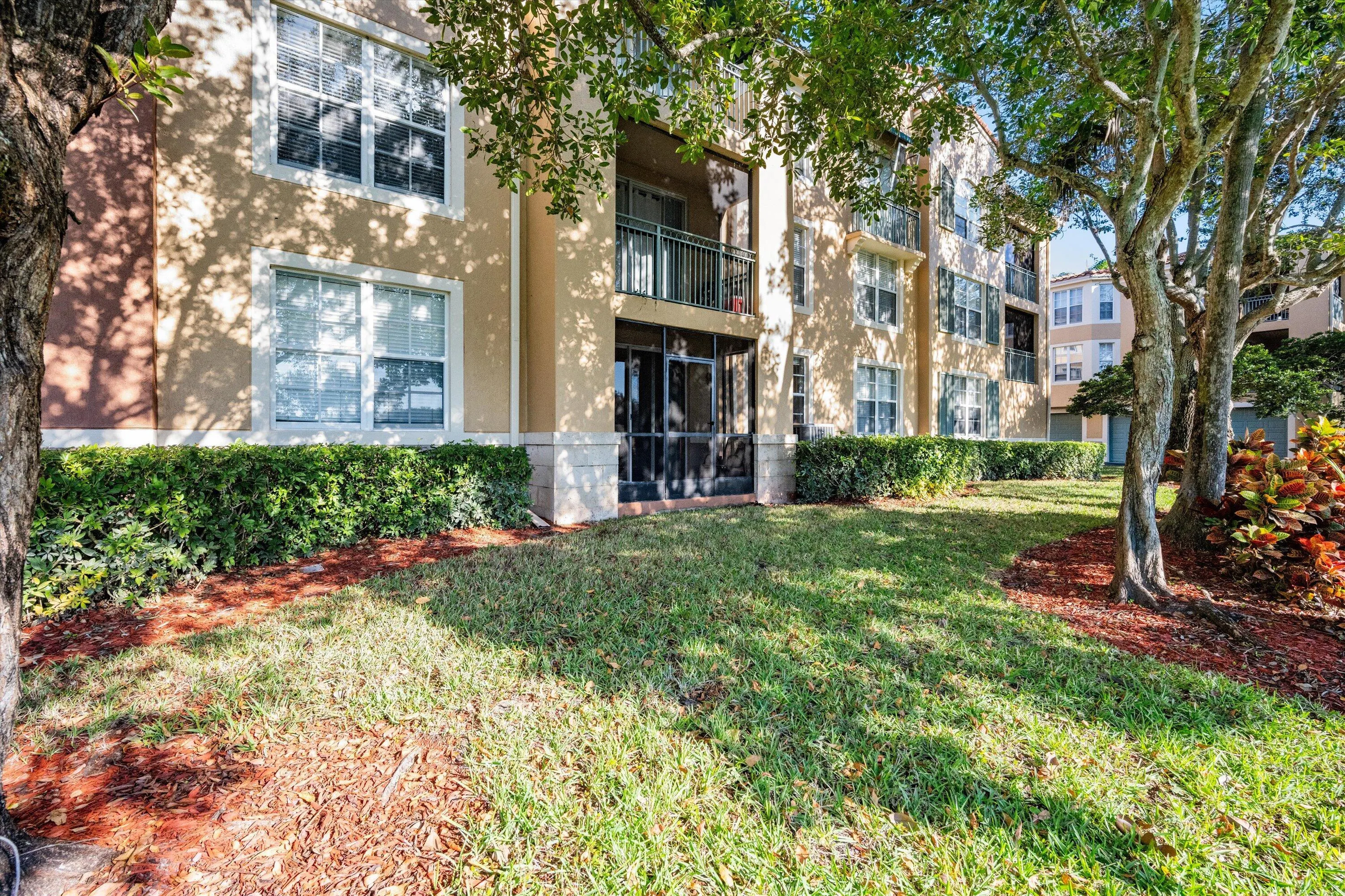 11730 SAINT ANDREWS Place #102