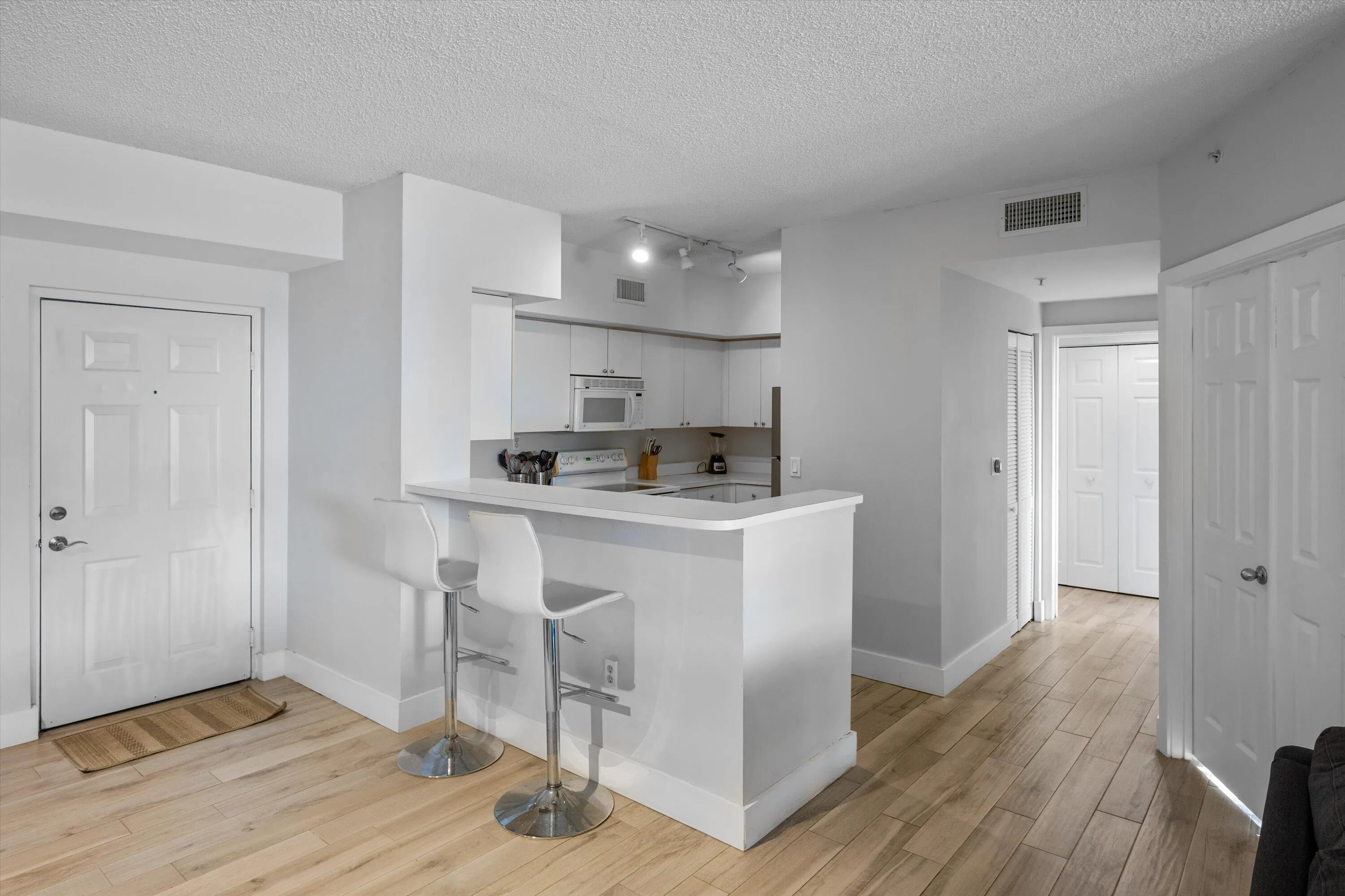 11730 SAINT ANDREWS Place #102
