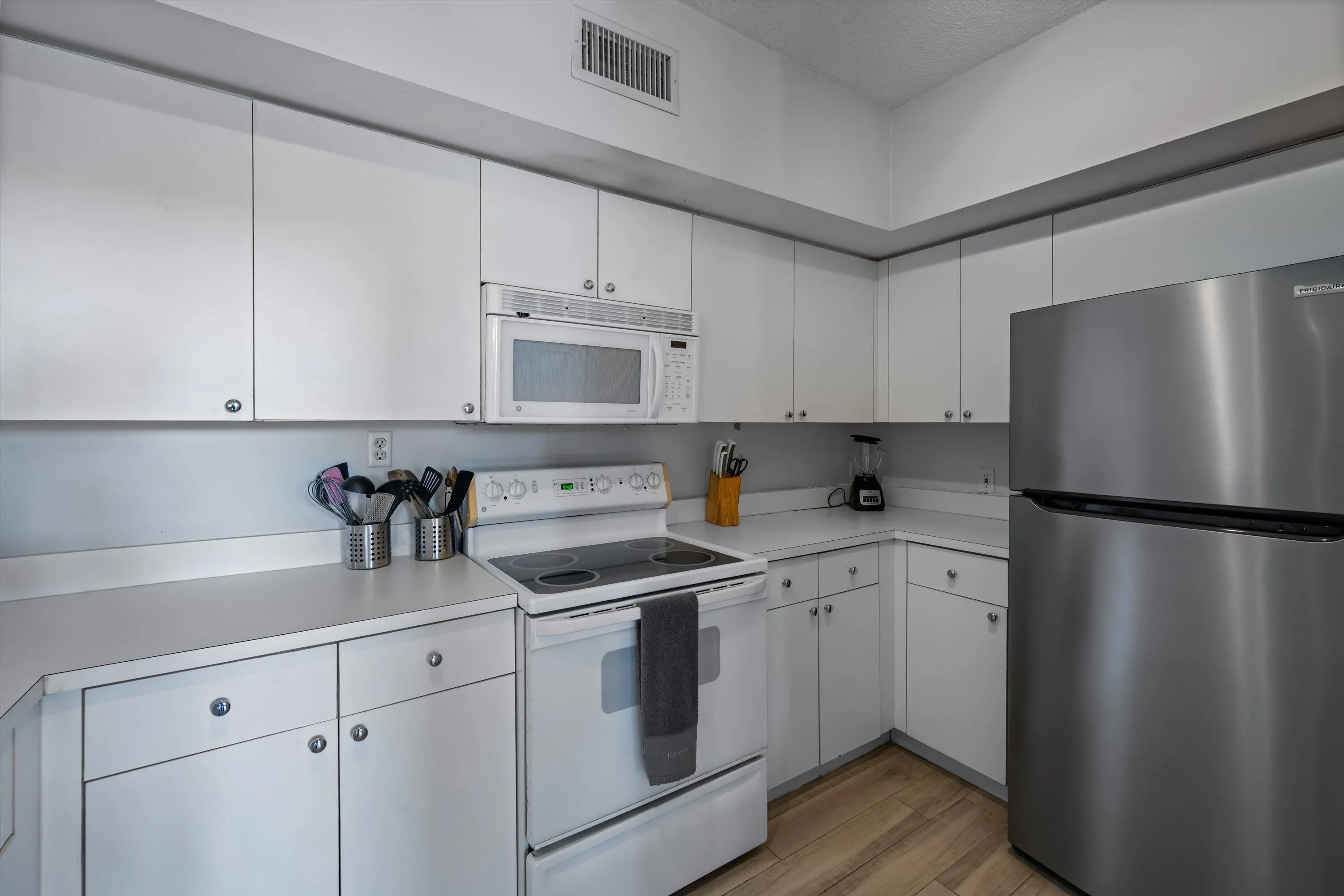 11730 SAINT ANDREWS Place #102