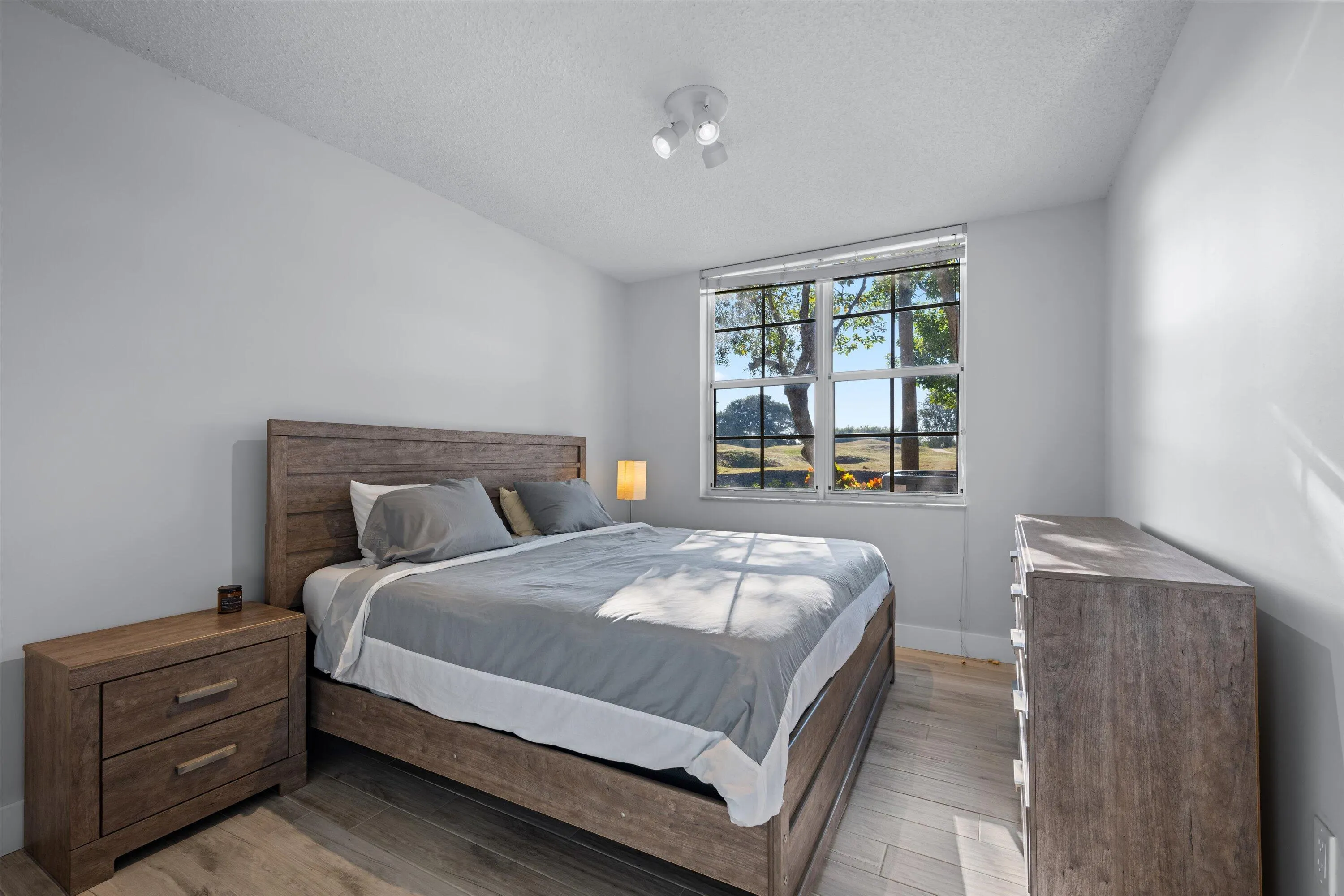 11730 SAINT ANDREWS Place #102