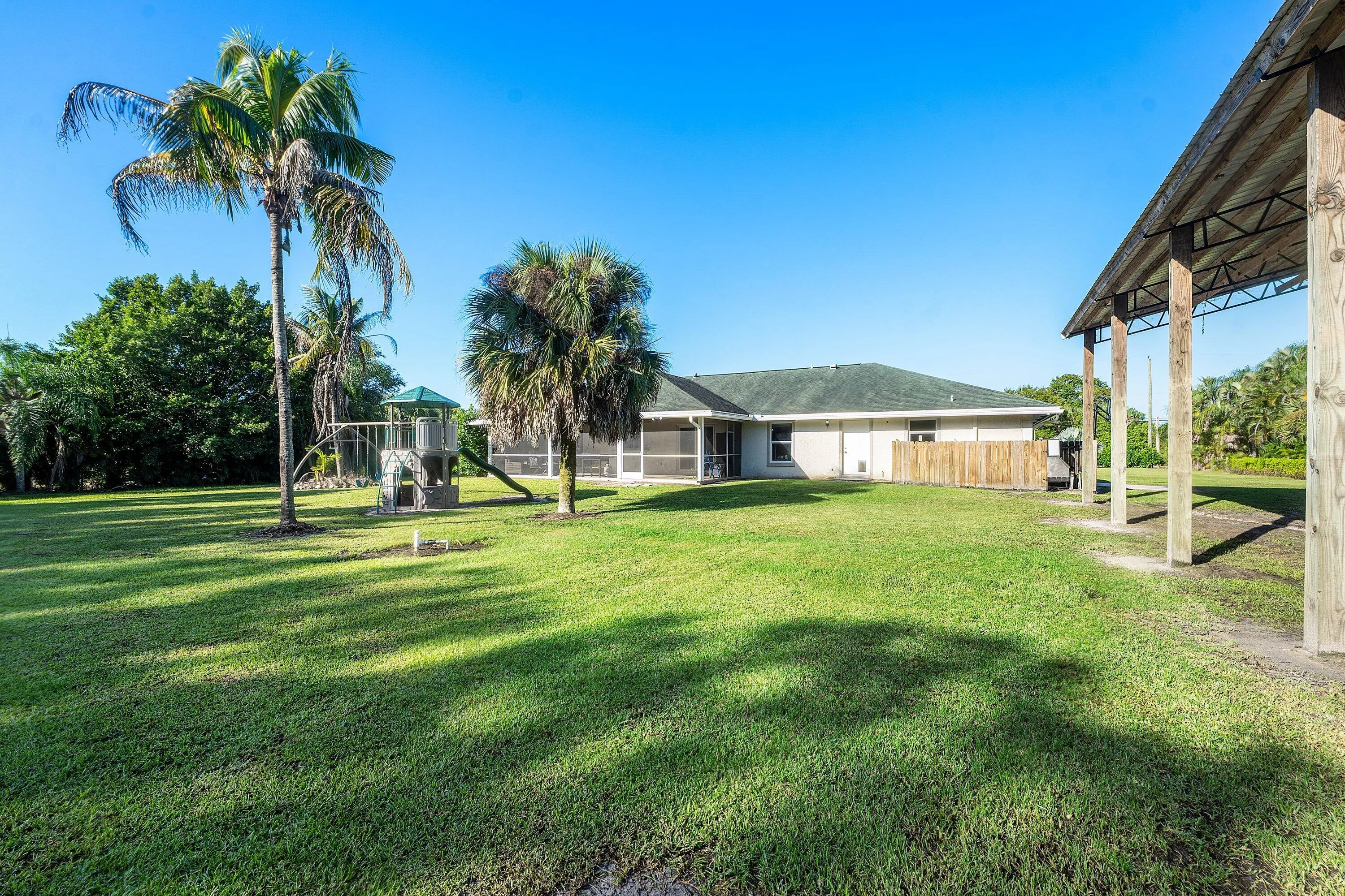 15760 97TH Drive N