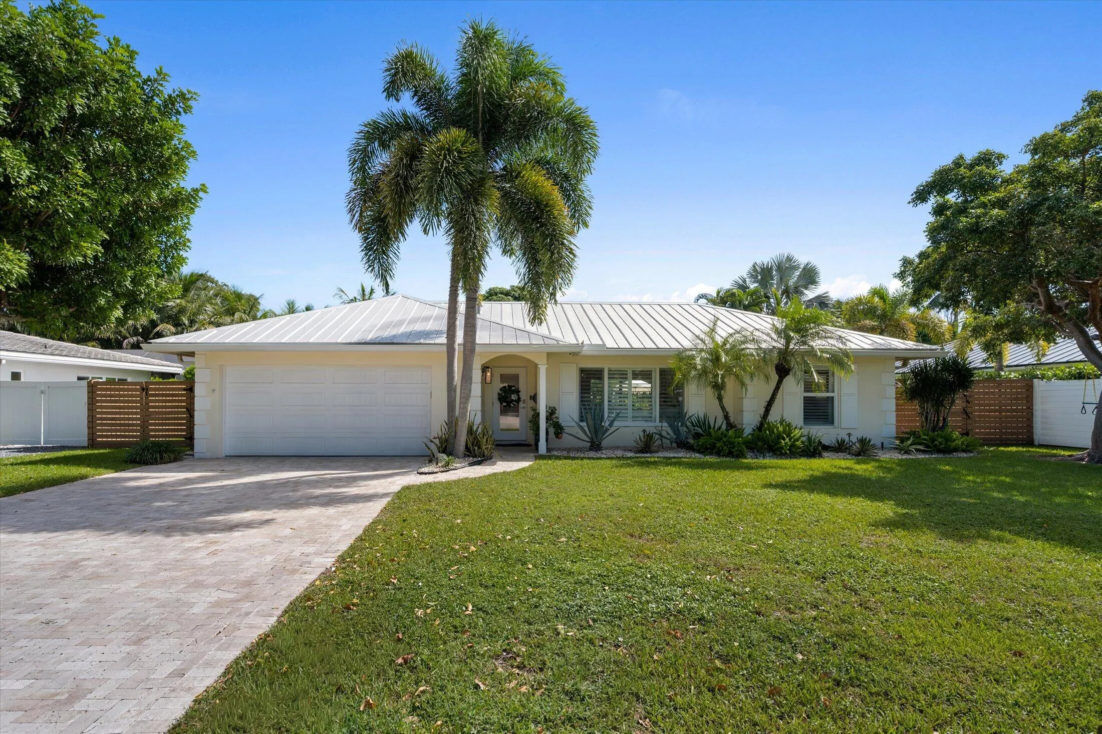 336 NW 11TH Avenue