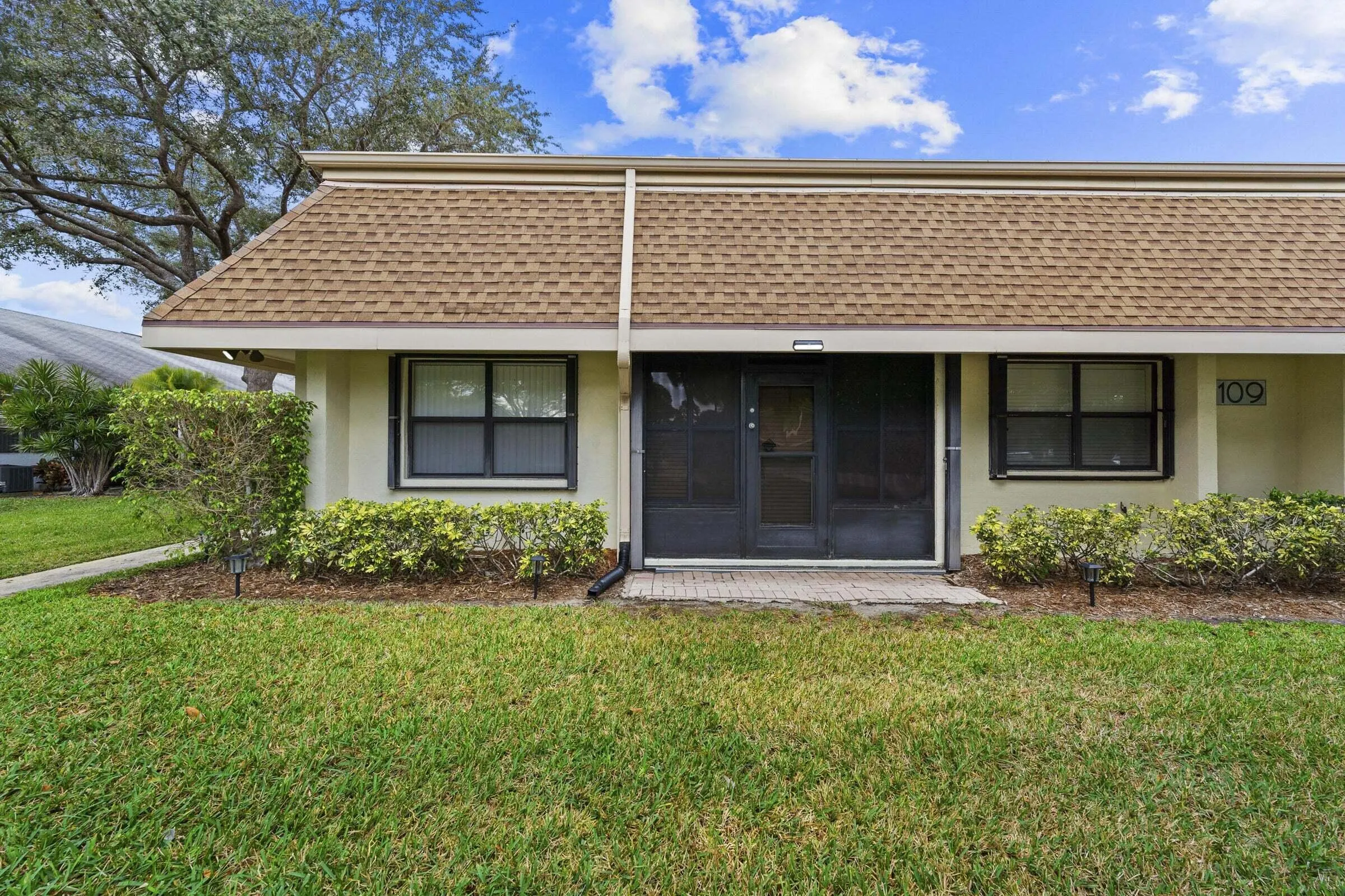 109 Half Moon Circle #C