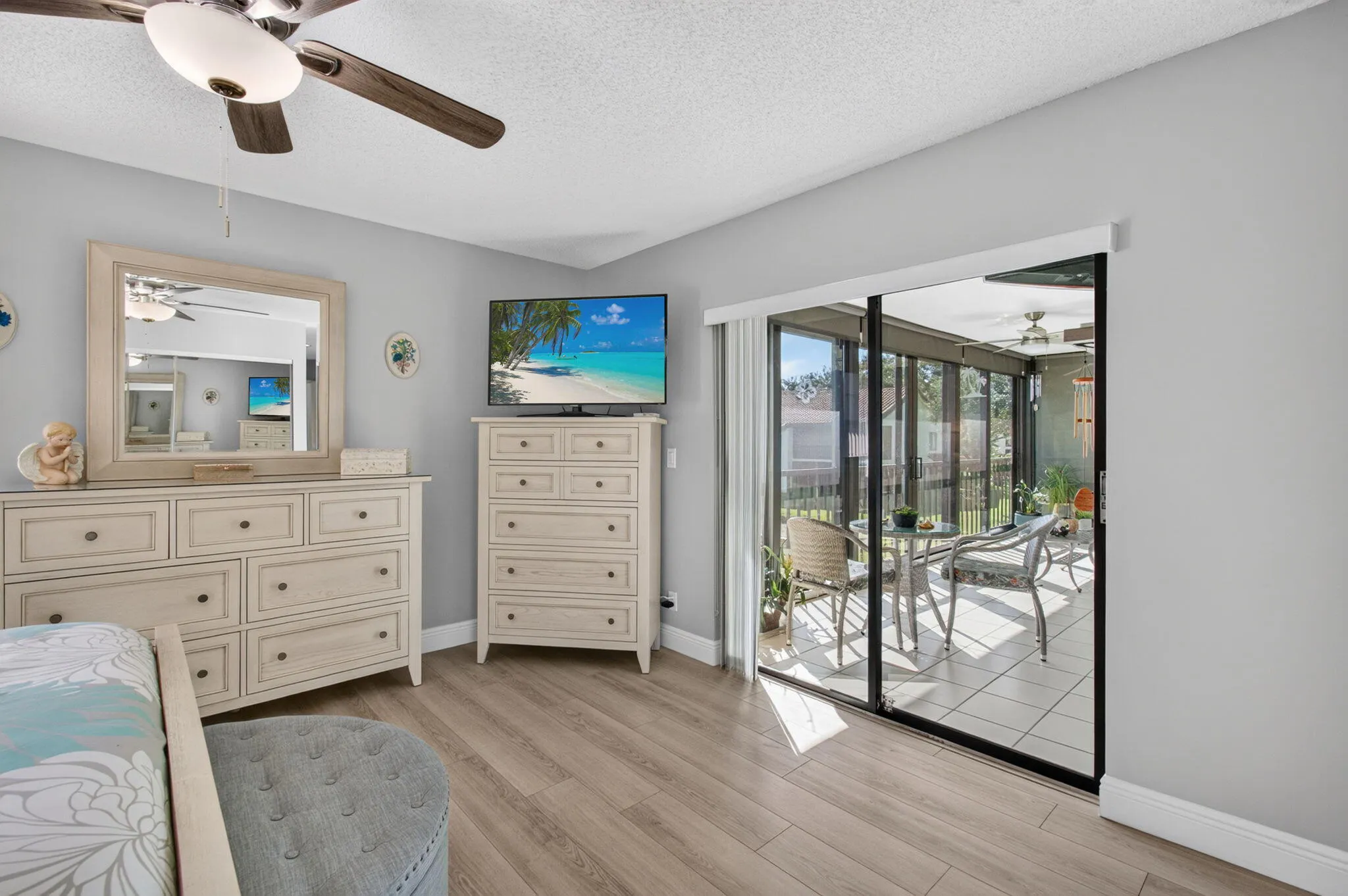 10383 S Circle Lake Drive #202