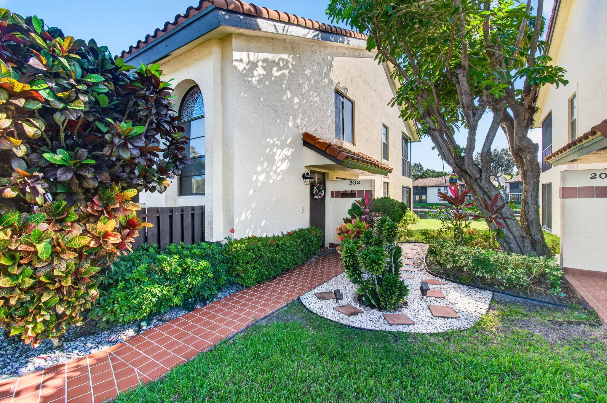 10383 S Circle Lake Drive #202