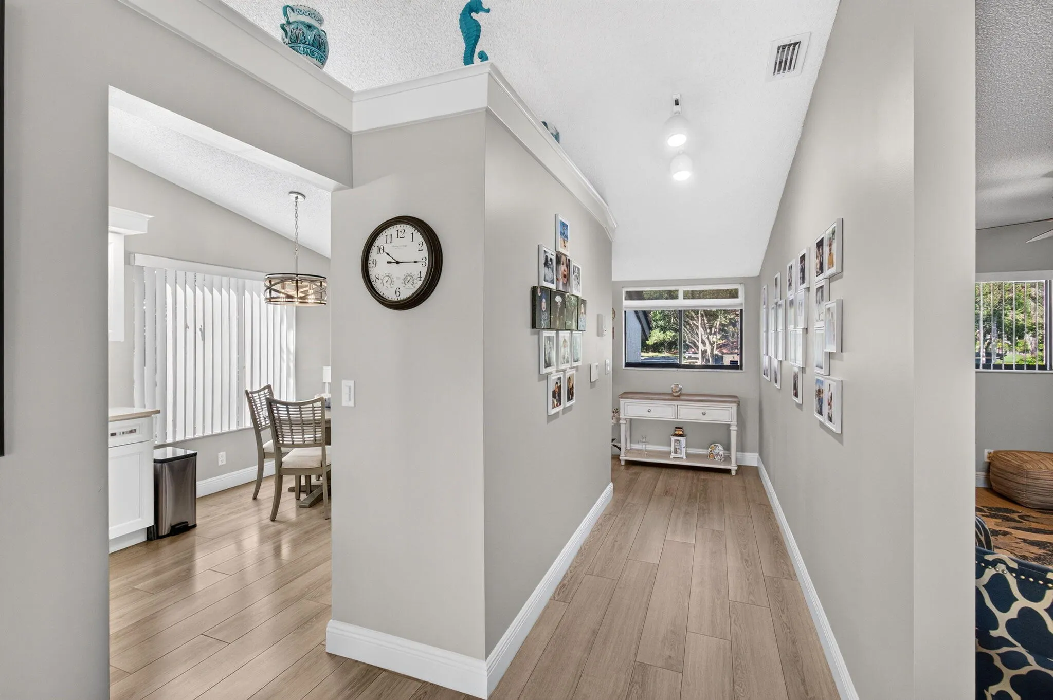10383 S Circle Lake Drive #202