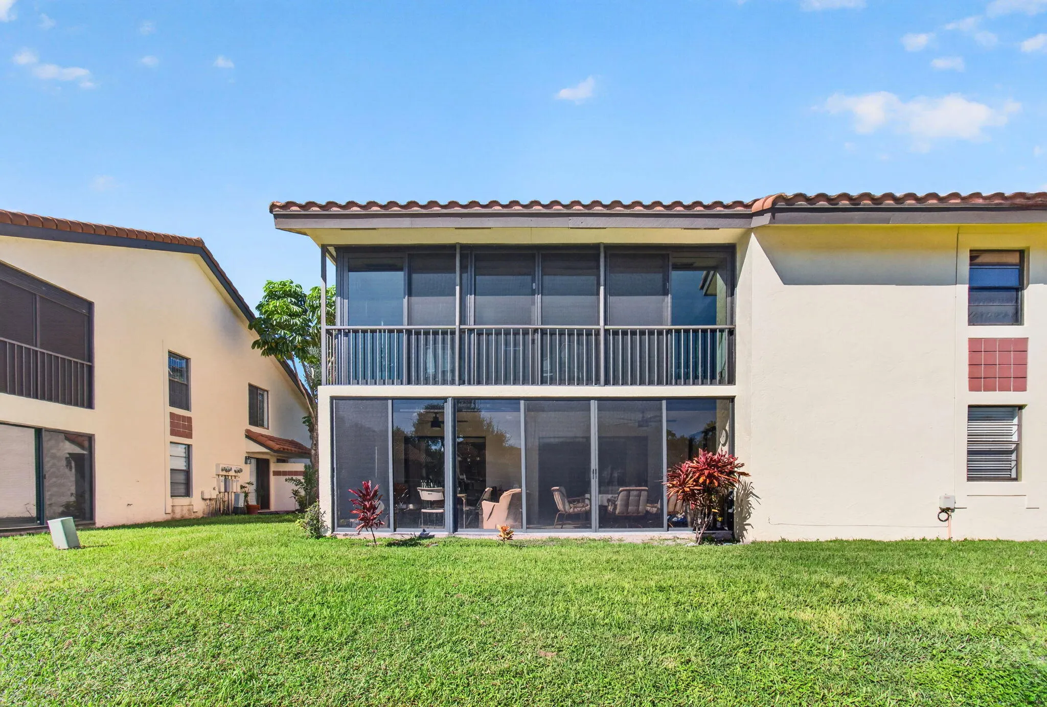 10383 S Circle Lake Drive #202