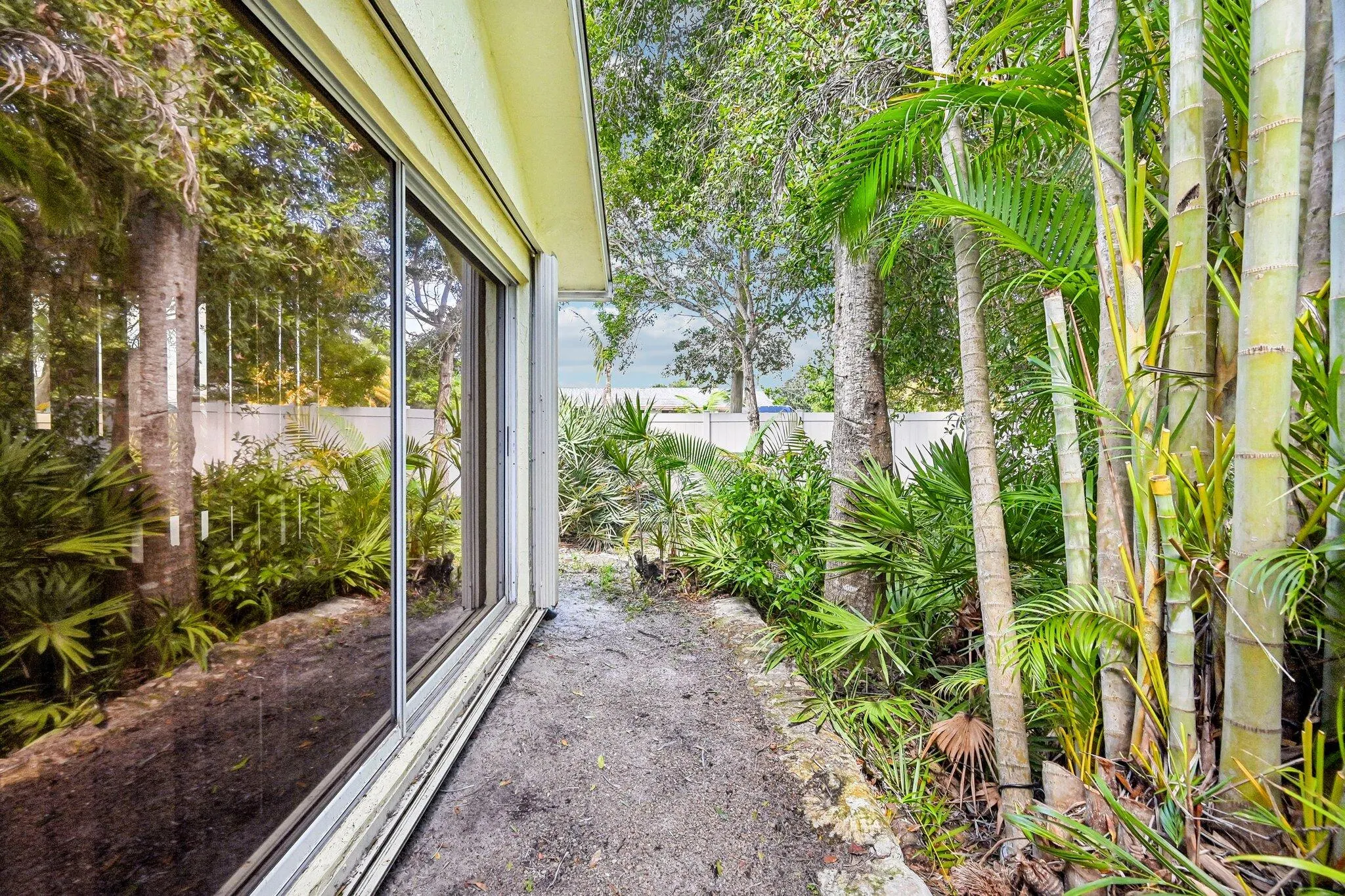 10843 SE SEA PINES Circle