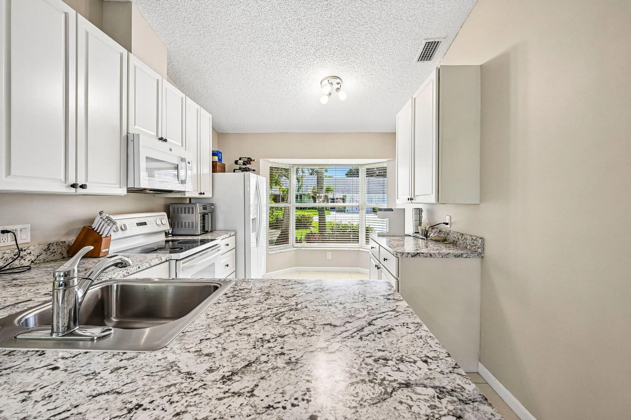 10843 SE SEA PINES Circle