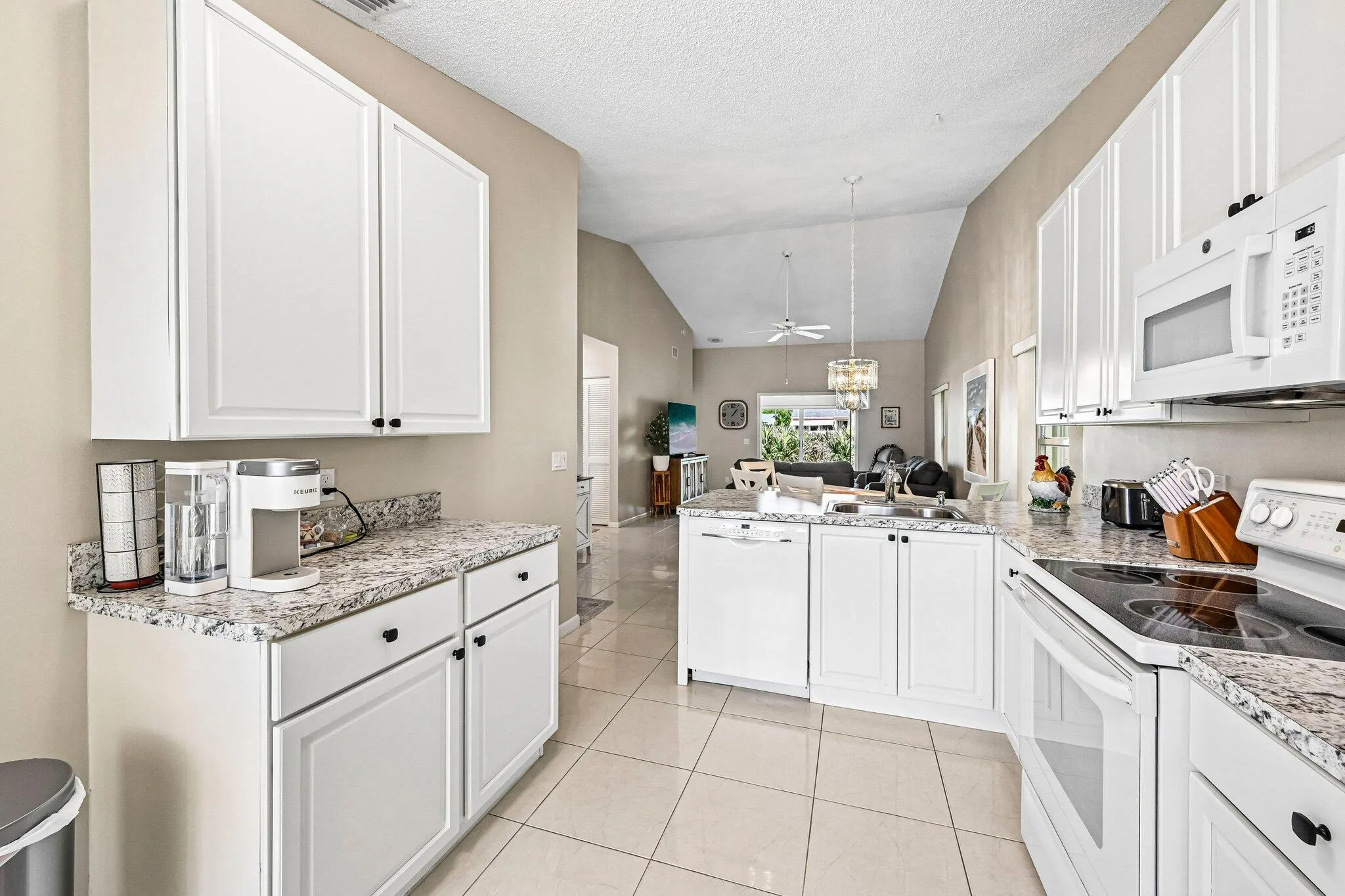 10843 SE SEA PINES Circle