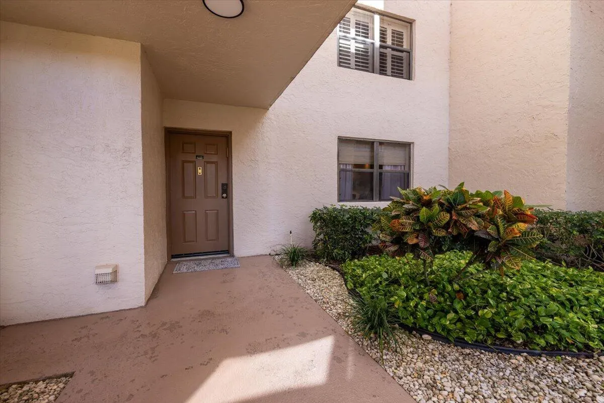 7507 LA PAZ Boulevard #104
