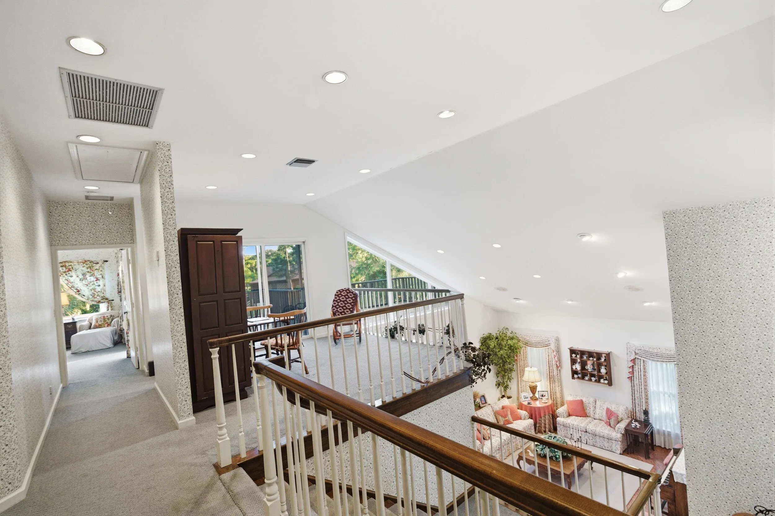 4838 CHARLTON Way