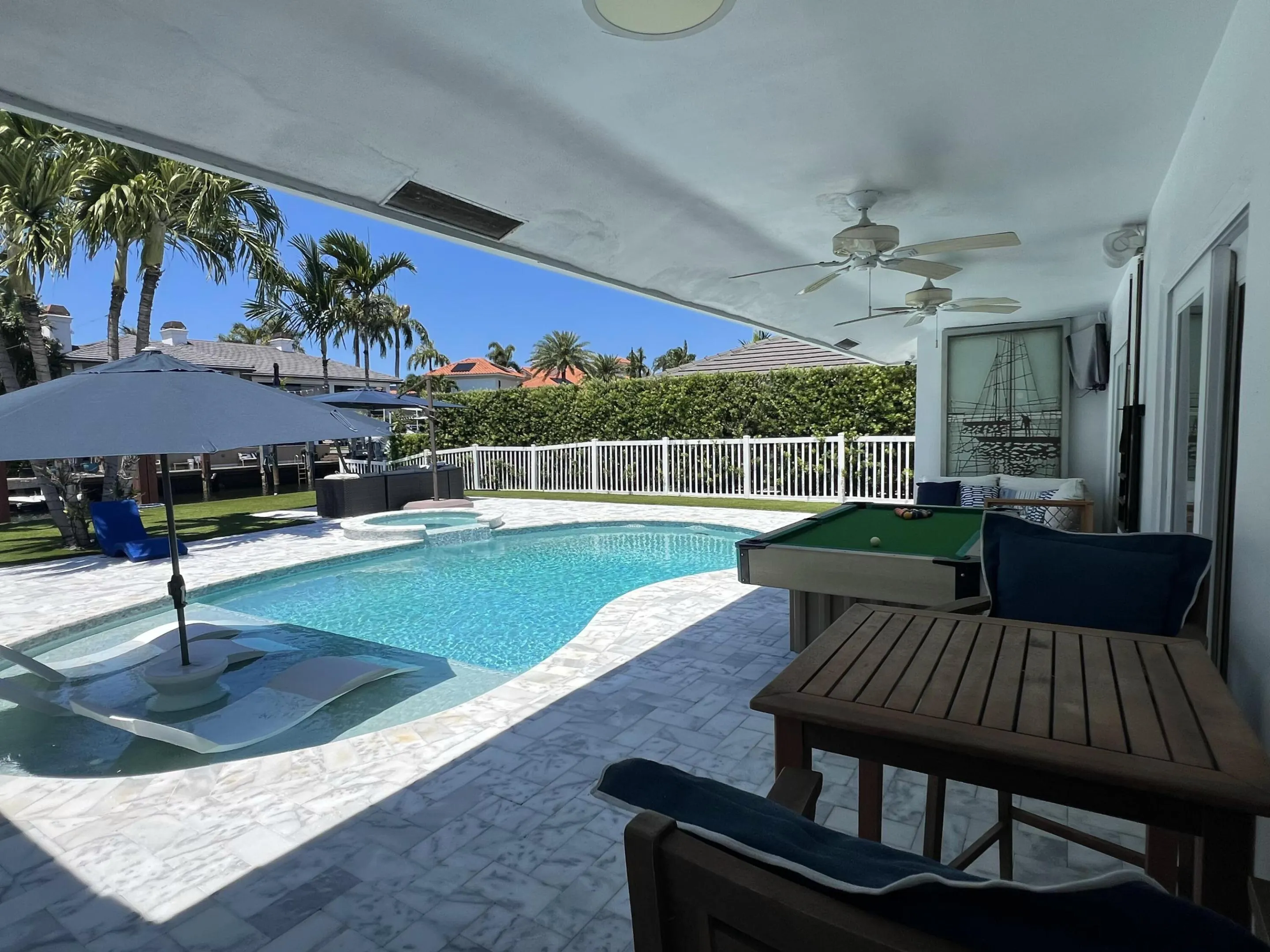 827 NE 33RD Street