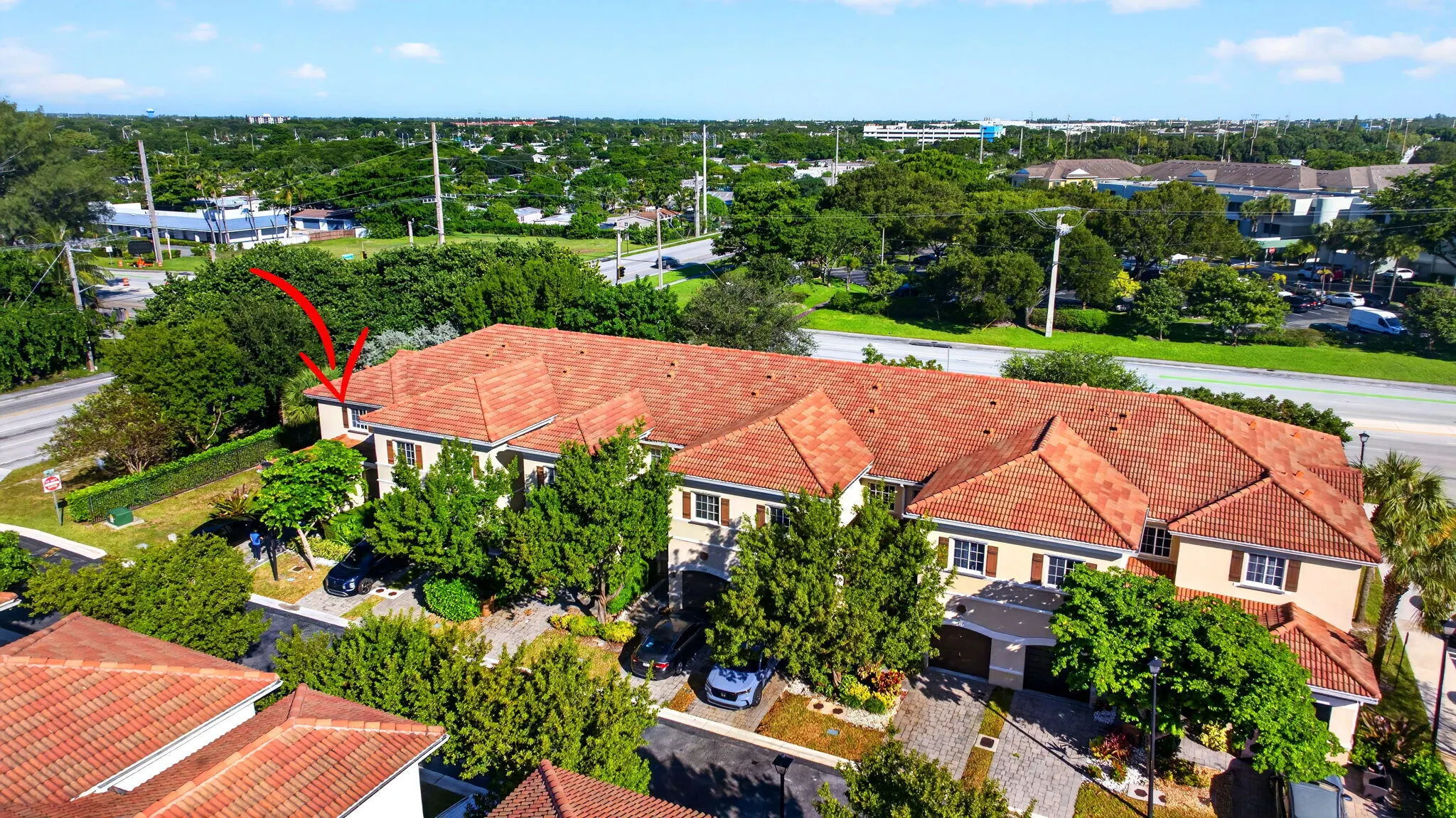 305 NE 47TH Place #305