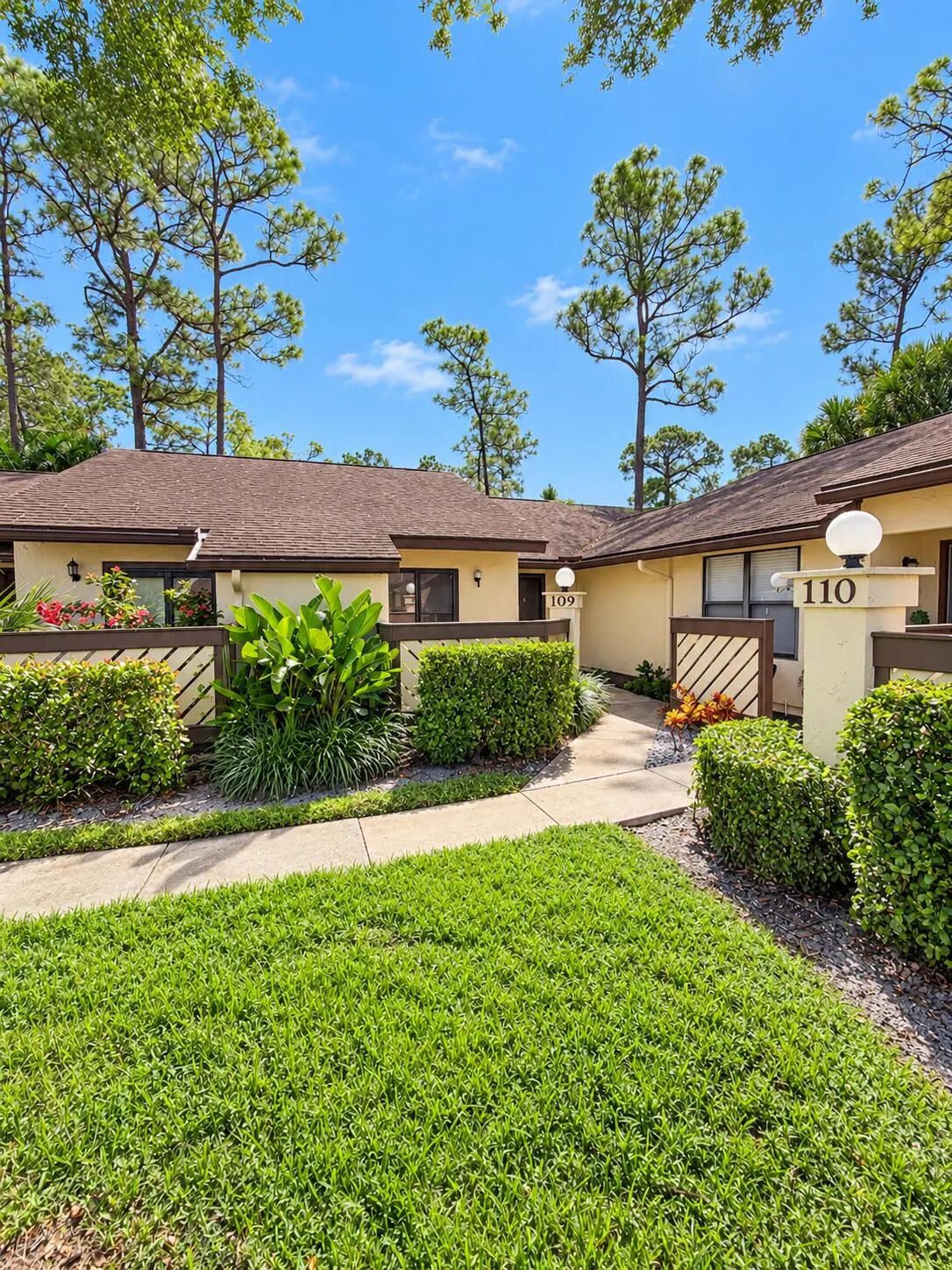 109 Roselle Court