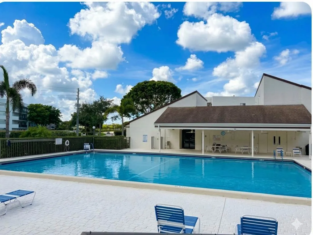 3154 VIA POINCIANA #114