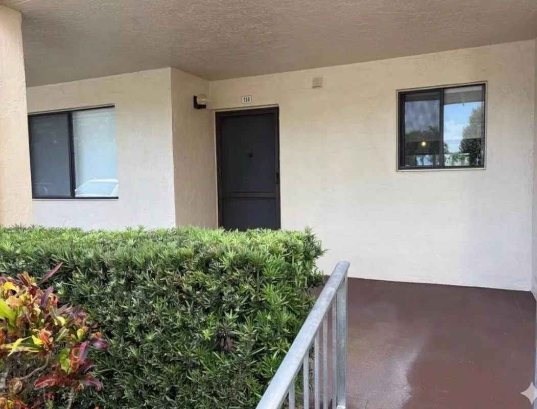 3154 VIA POINCIANA #114