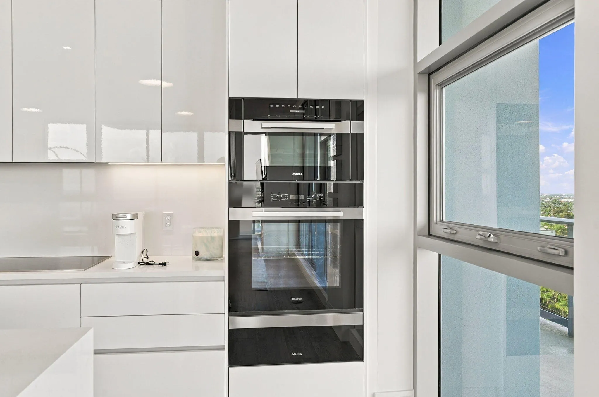 220 LAKE SHORE Drive #1423
