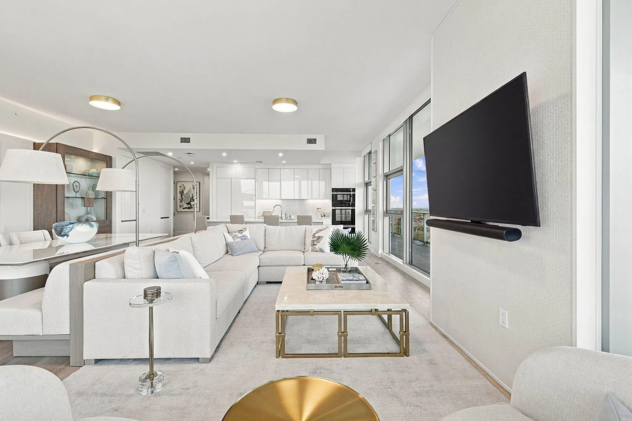 220 LAKE SHORE Drive #1423