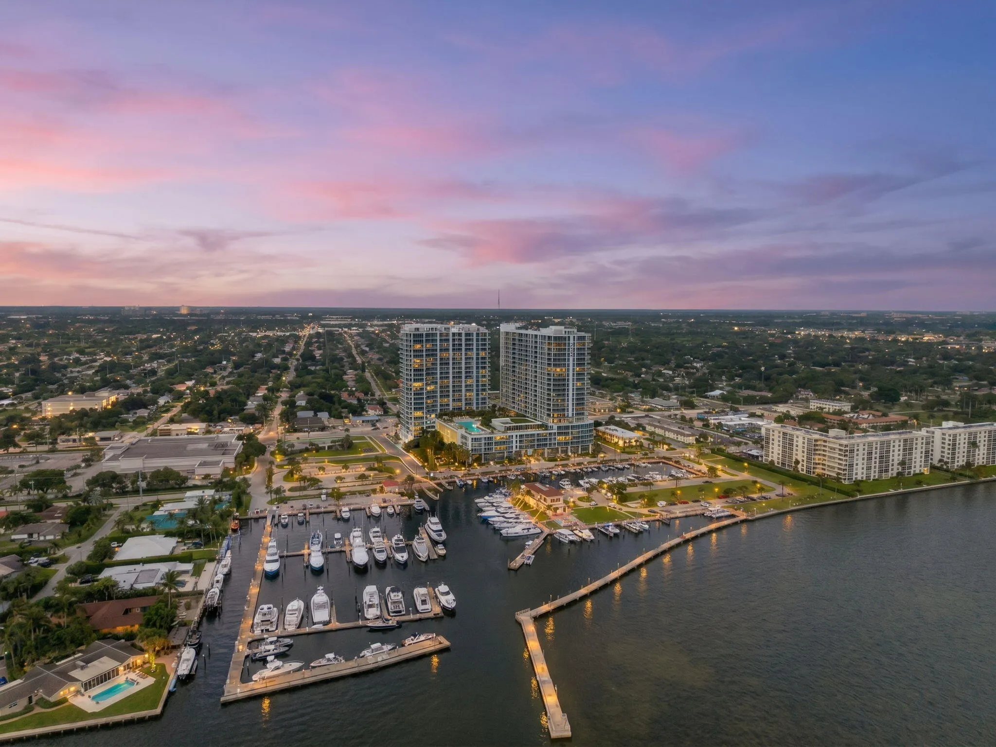 220 LAKE SHORE Drive #1423