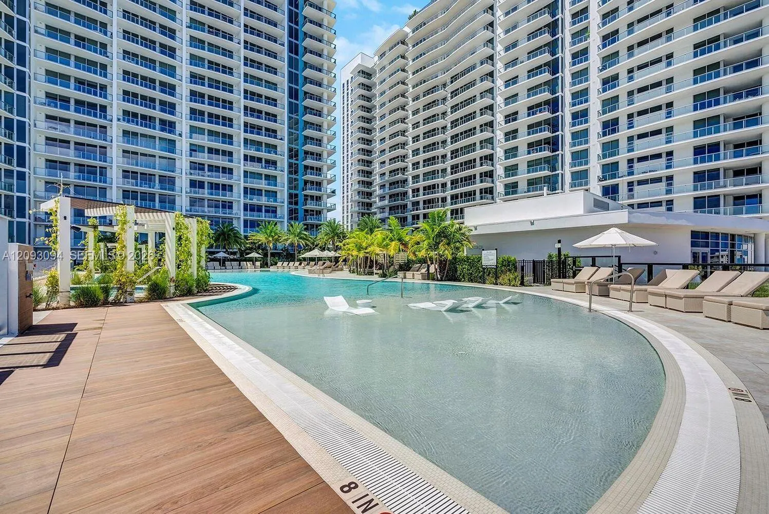220 LAKE SHORE Drive #1423
