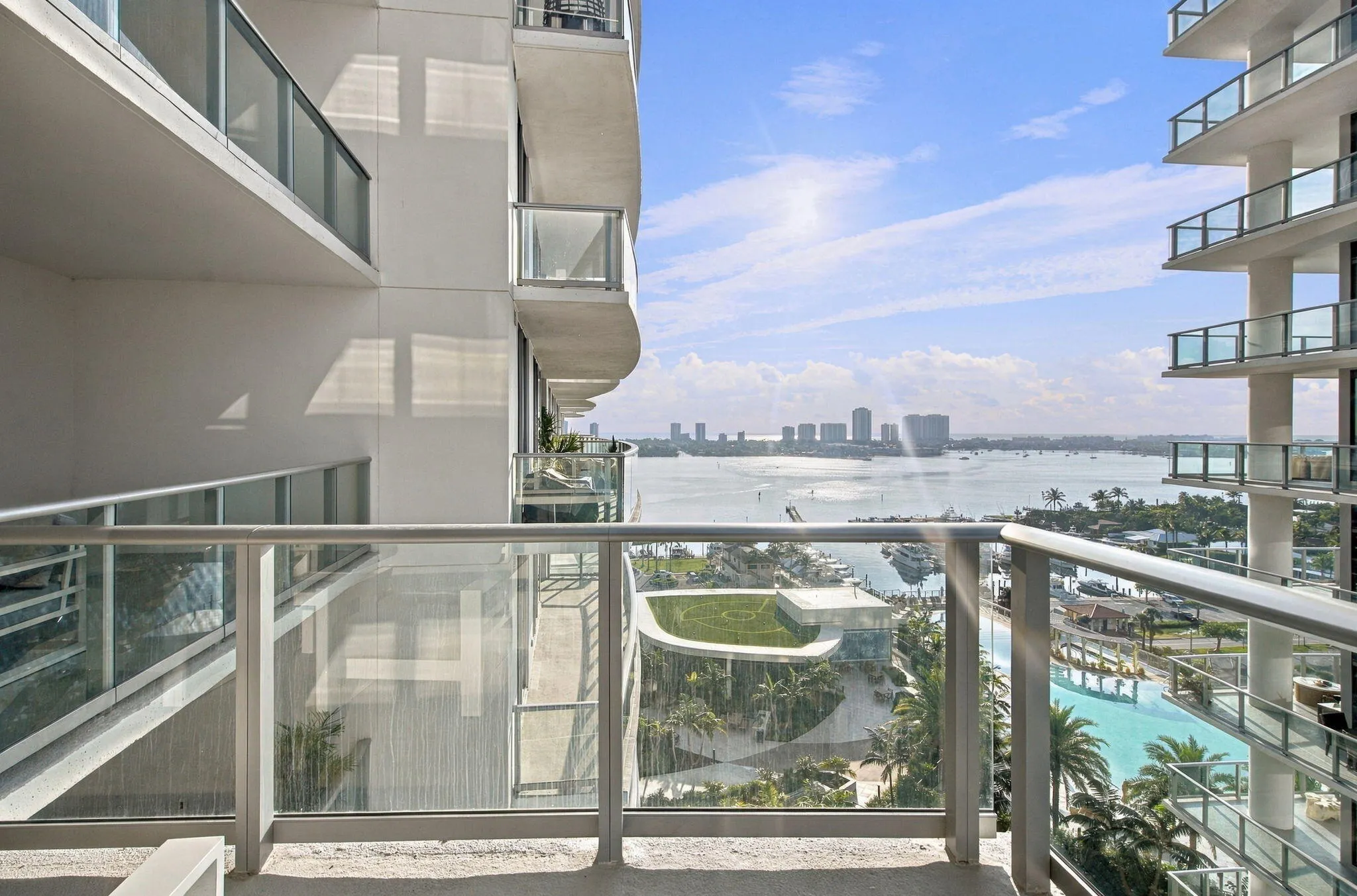 220 LAKE SHORE Drive #1423