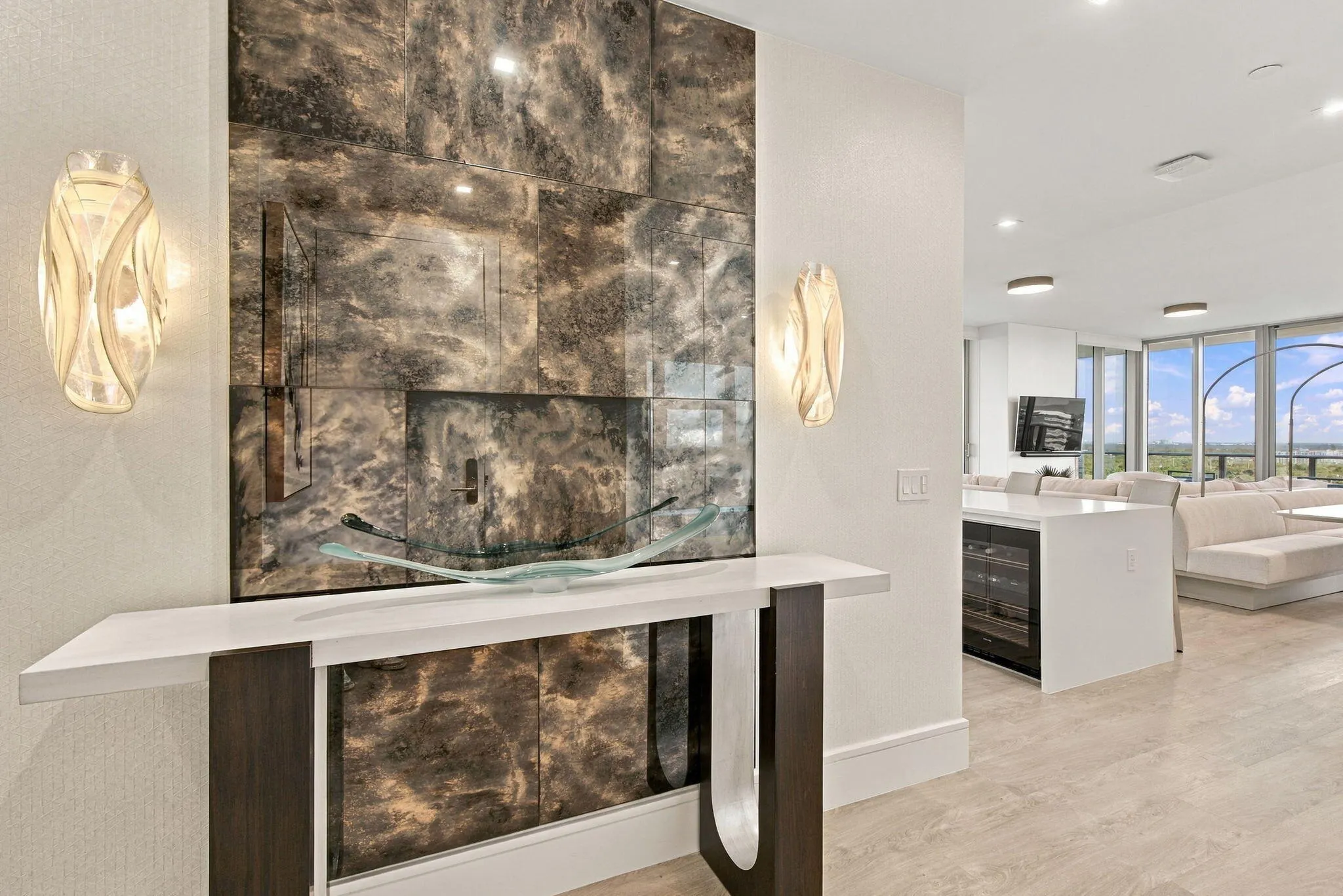 220 LAKE SHORE Drive #1423