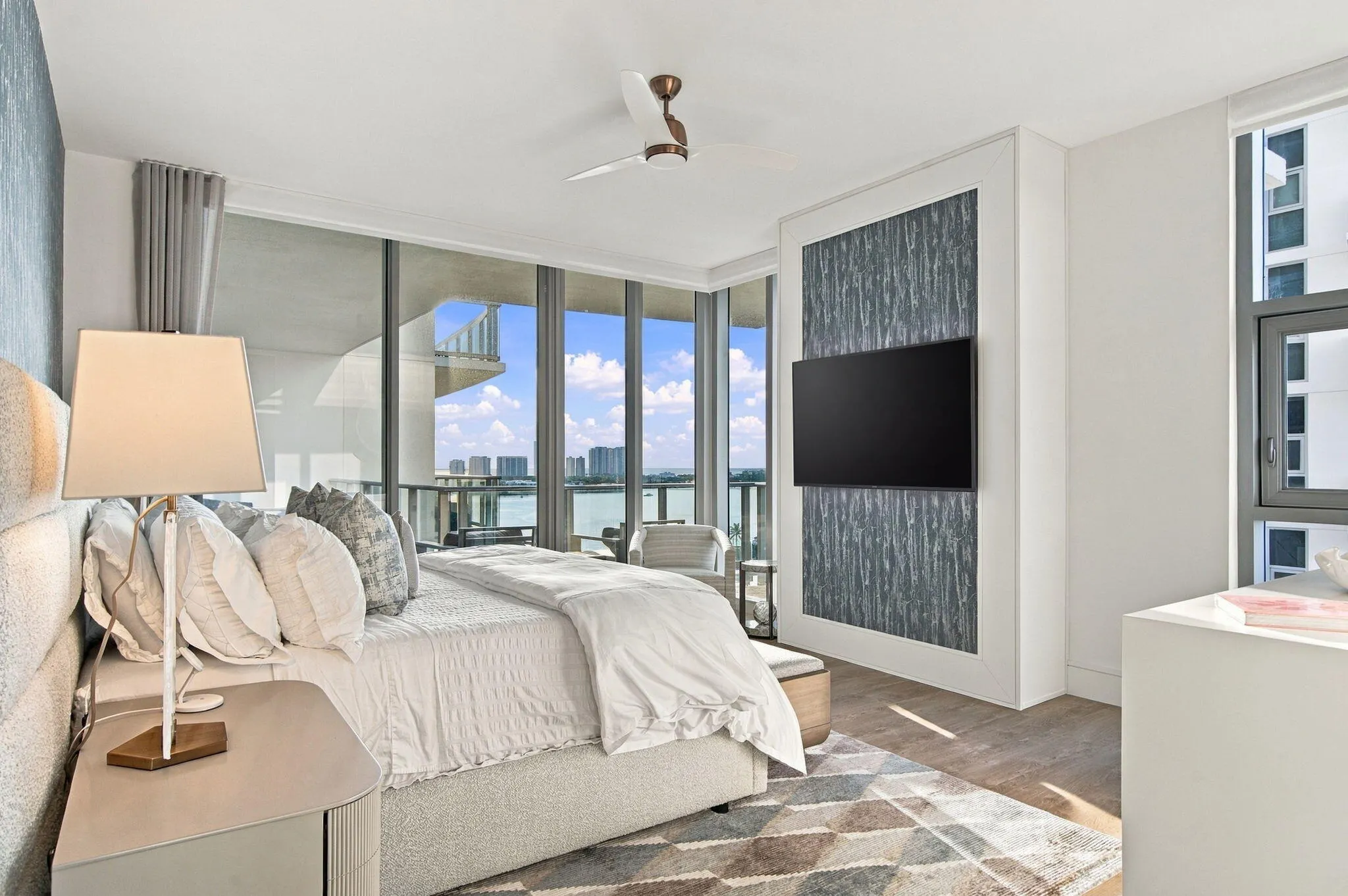220 LAKE SHORE Drive #1423