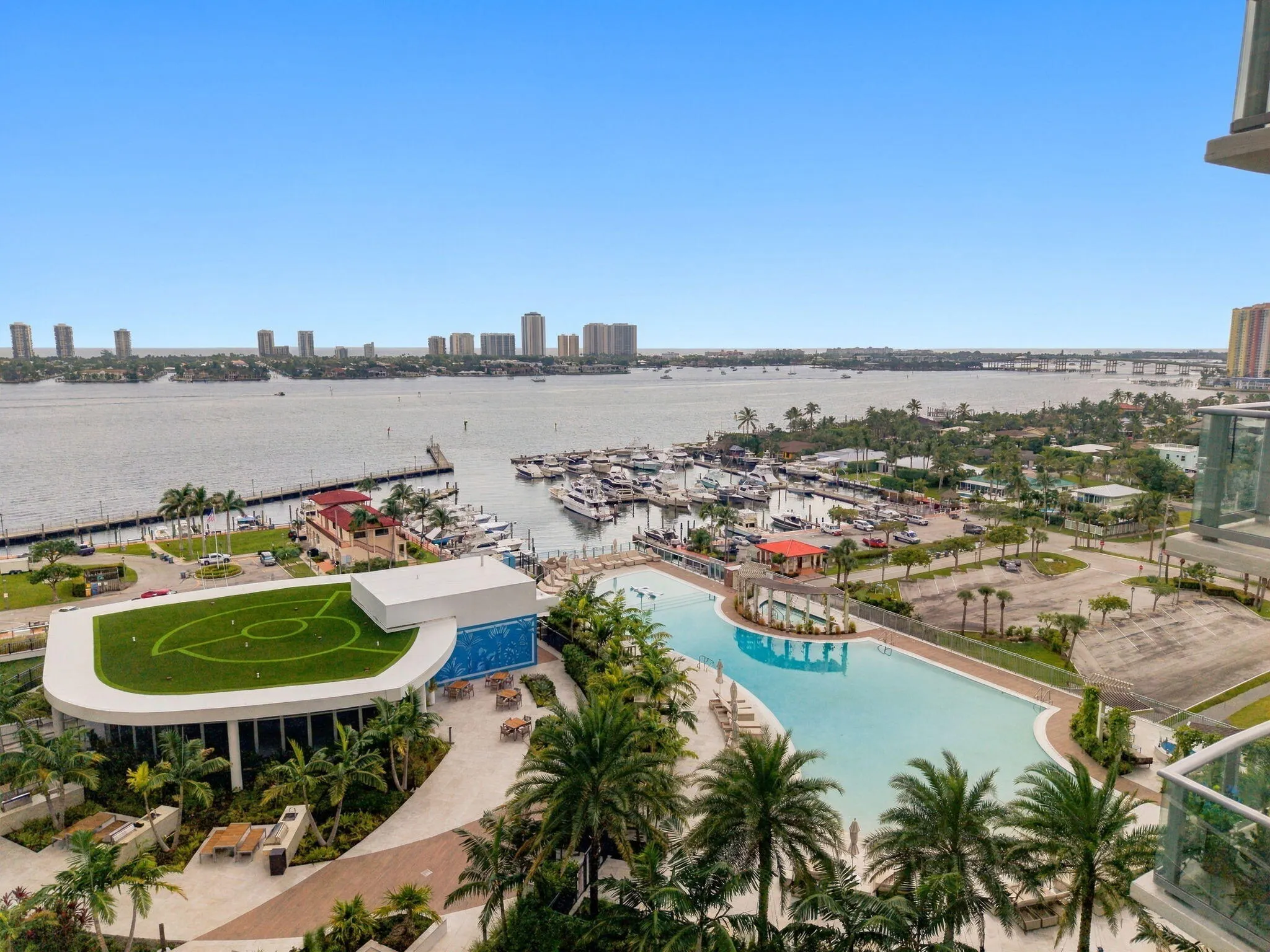220 LAKE SHORE Drive #1423